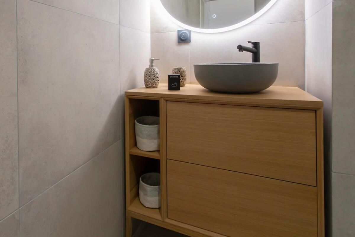 #52 Staywizus - Etoile ,central, Balcony, Ac - 5 Min Place Massena