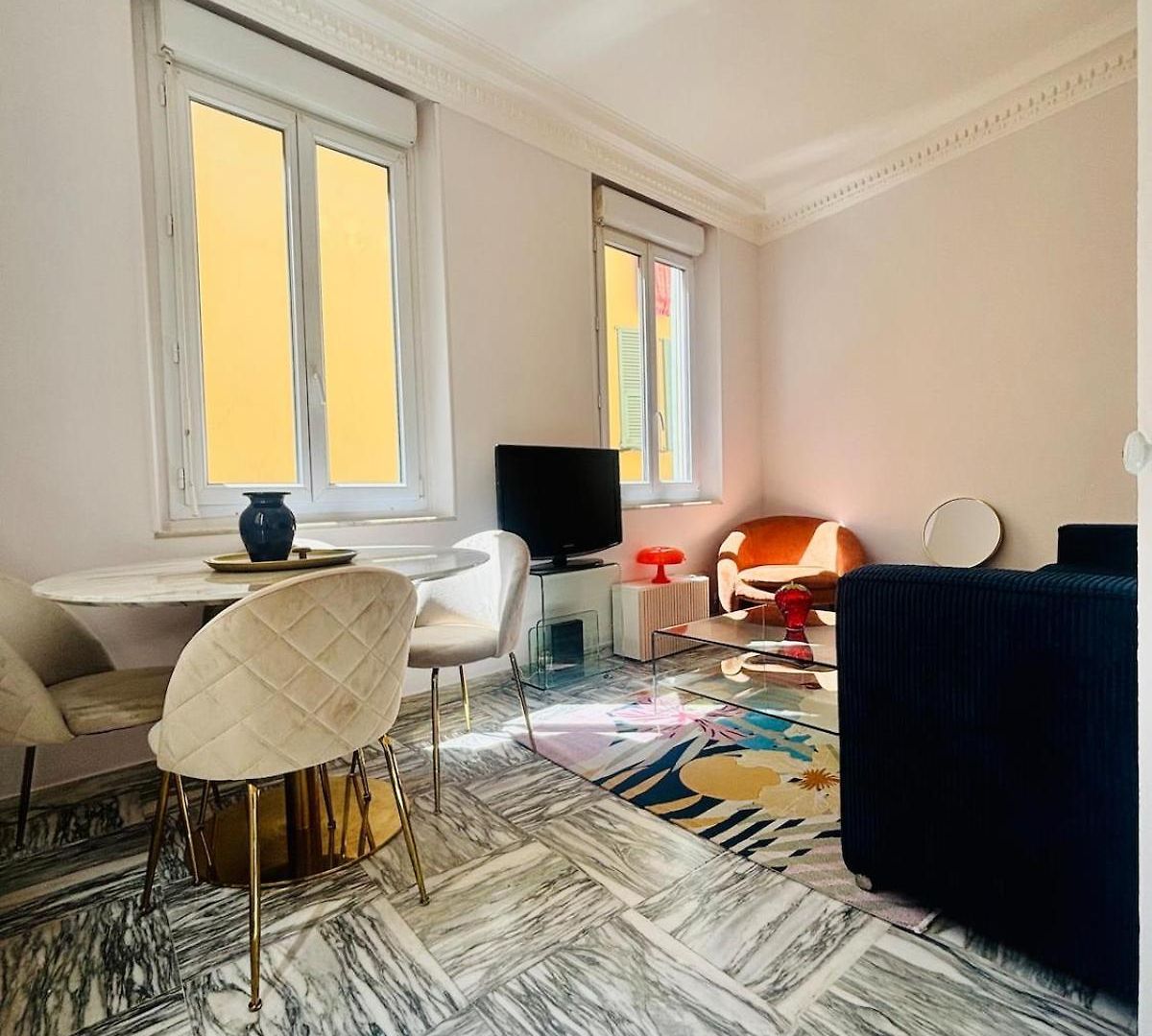 Centre Ville-vieille Ville-promenade Des Apartment *