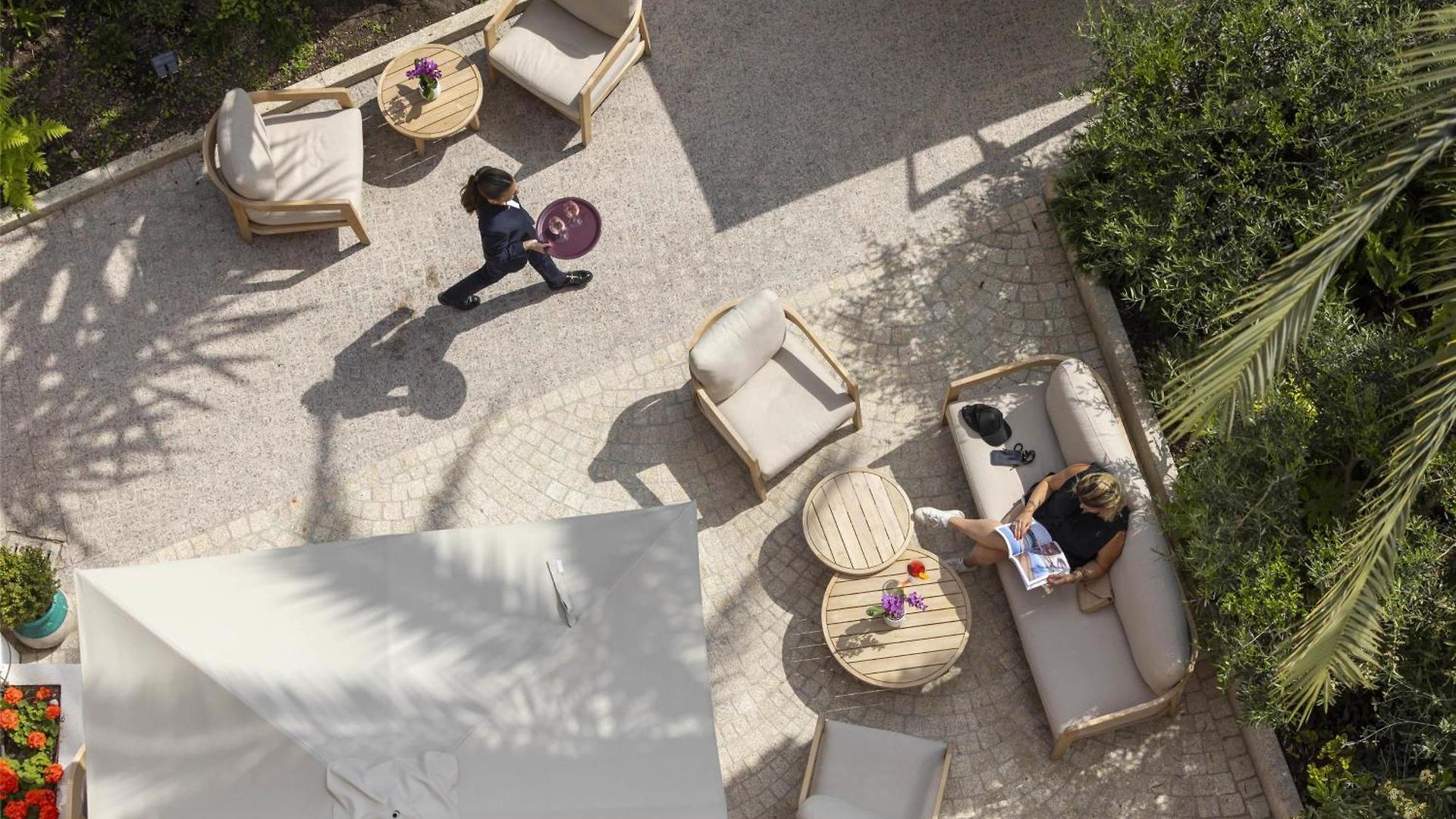 Western Brice Garden Hotel 4*