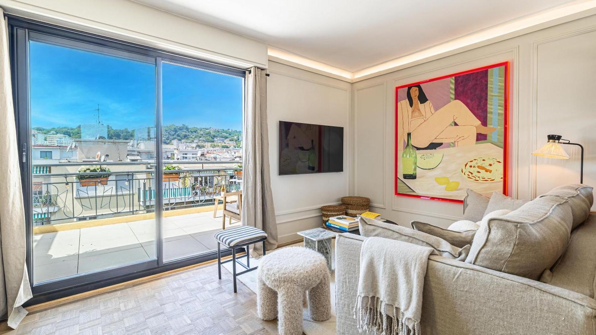 Luxurious Penthouse, 2 Bedroom Suites, 3 Spacious Terraces, Gorgeous Views Of Mountains And Sea, * Nice