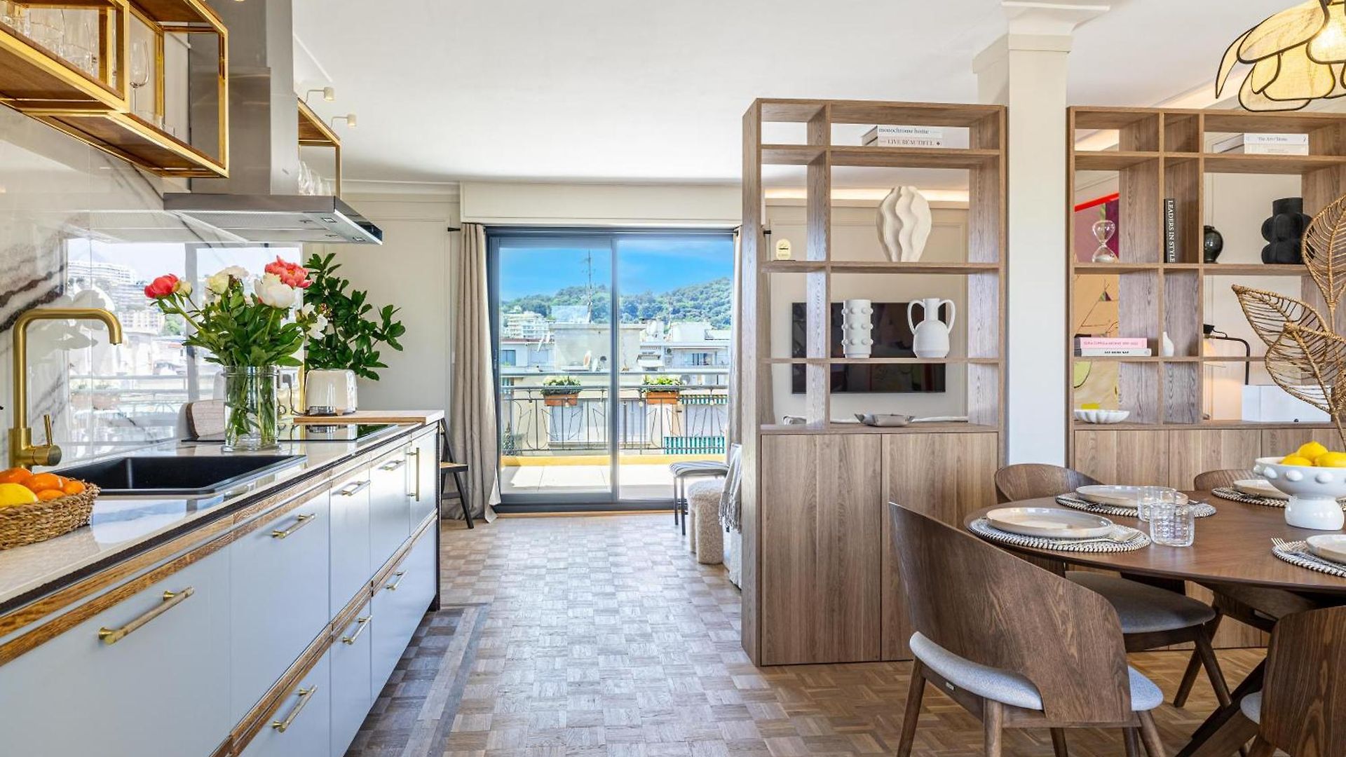 Luxurious Penthouse, 2 Bedroom Suites, 3 Spacious Terraces, Gorgeous Views Of Mountains And Sea, Appartement *