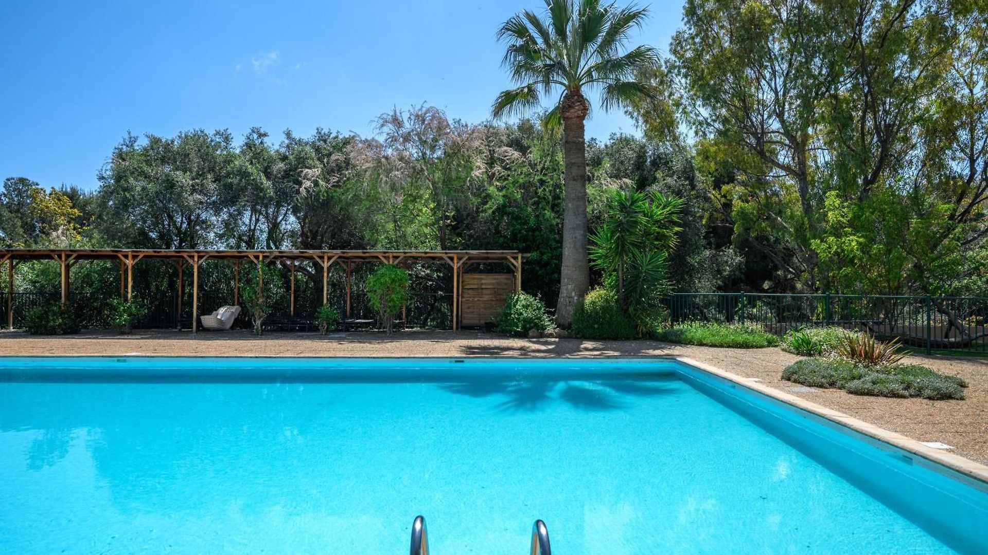 Fabron, Terrasse & Piscine Dans Nice