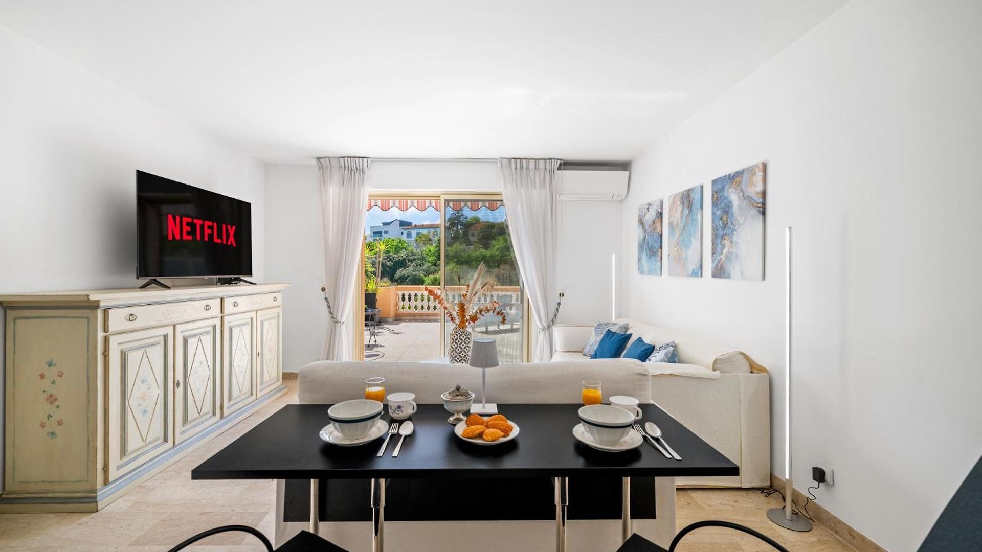 Apartment Fabron, Terrasse & Piscine Dans *