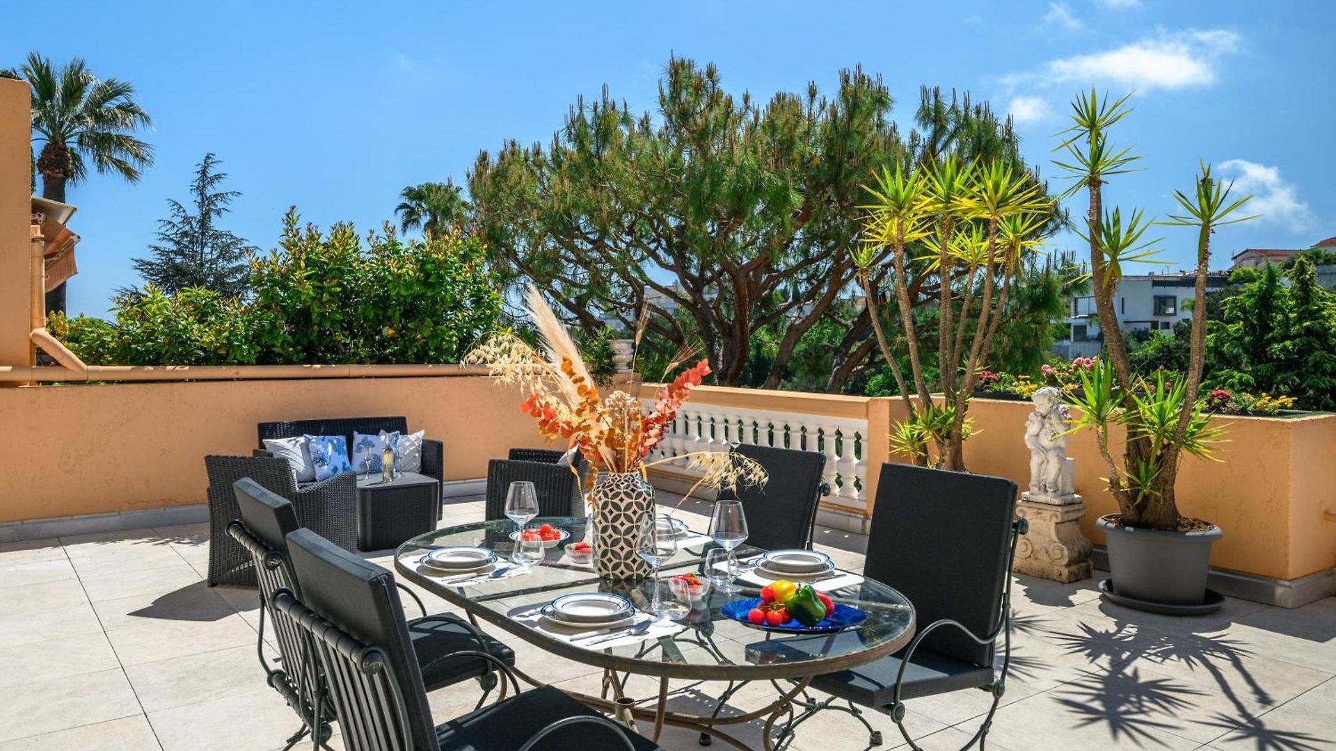 Apartment Fabron, Terrasse & Piscine Dans *