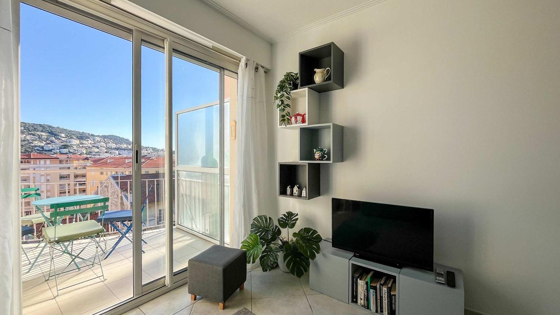 Risso - Charming One Bedroom With A Balcony Nice