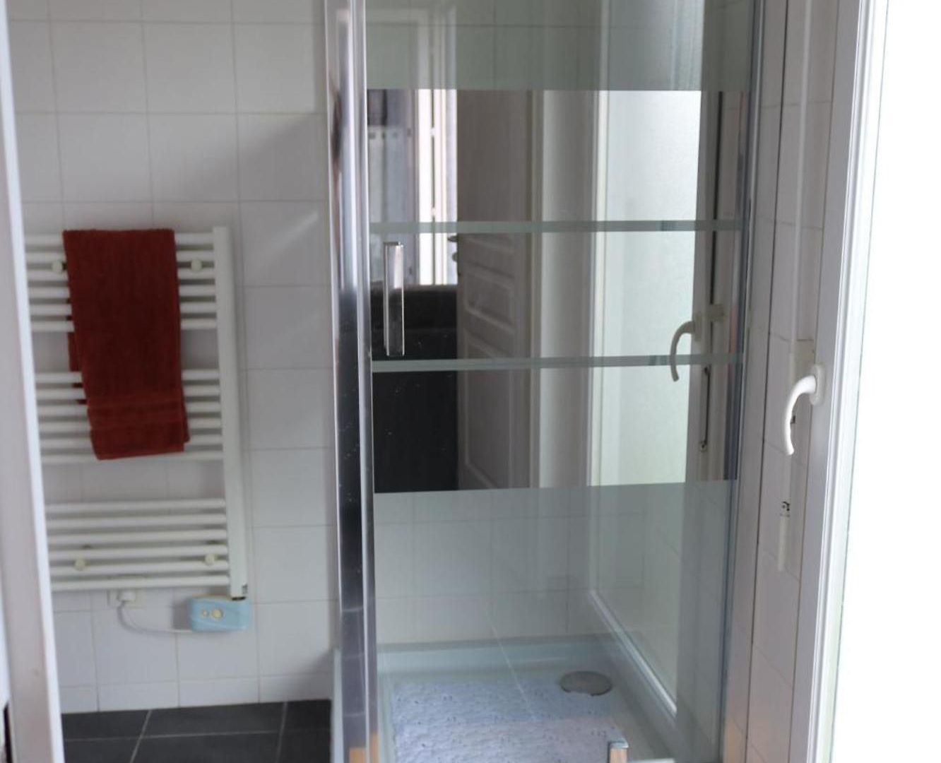 Climatisé Avec Terrasse Ensoleillée Appartement *