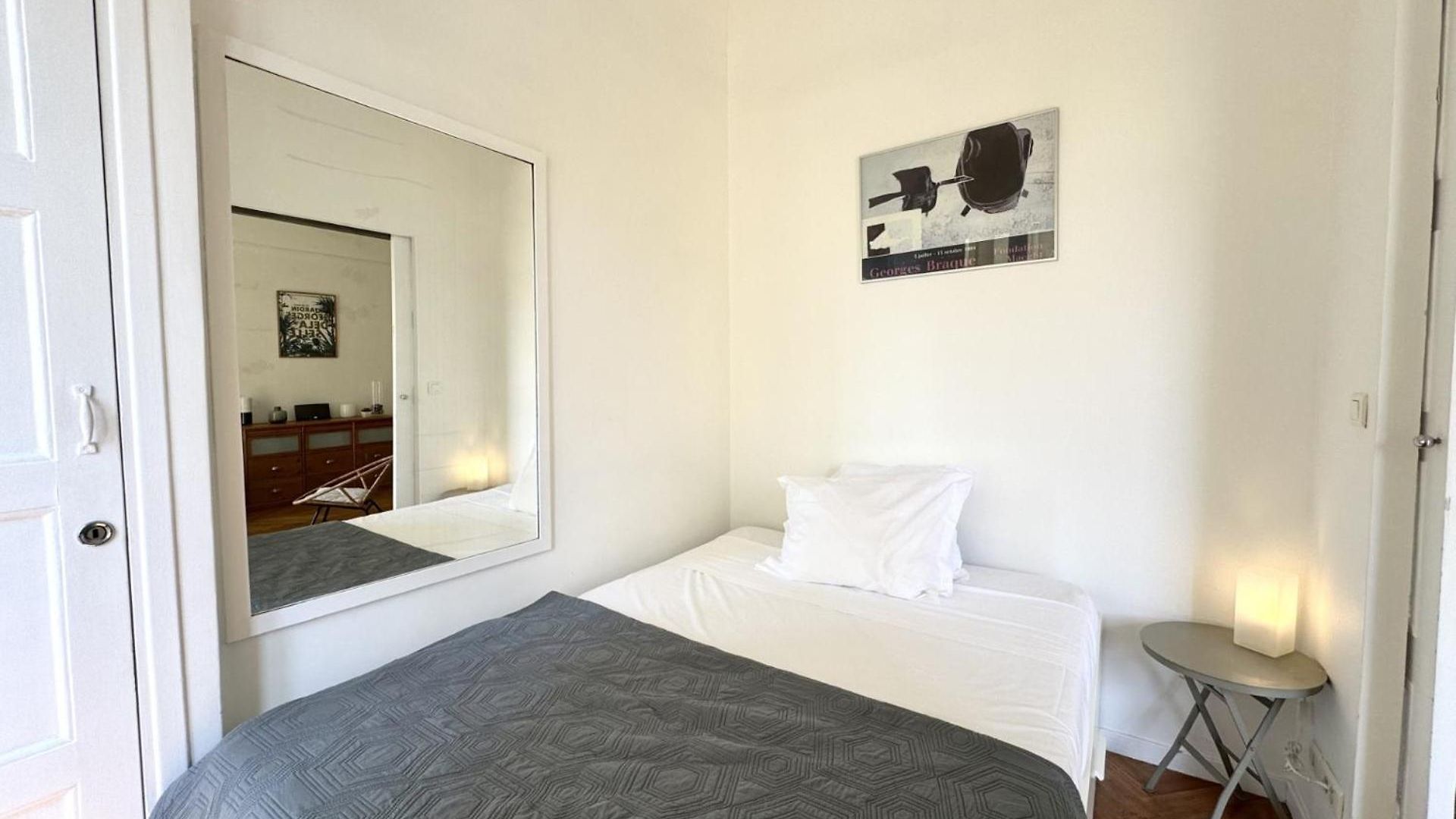 B G La Grimaldi Promenade Des Appartement *