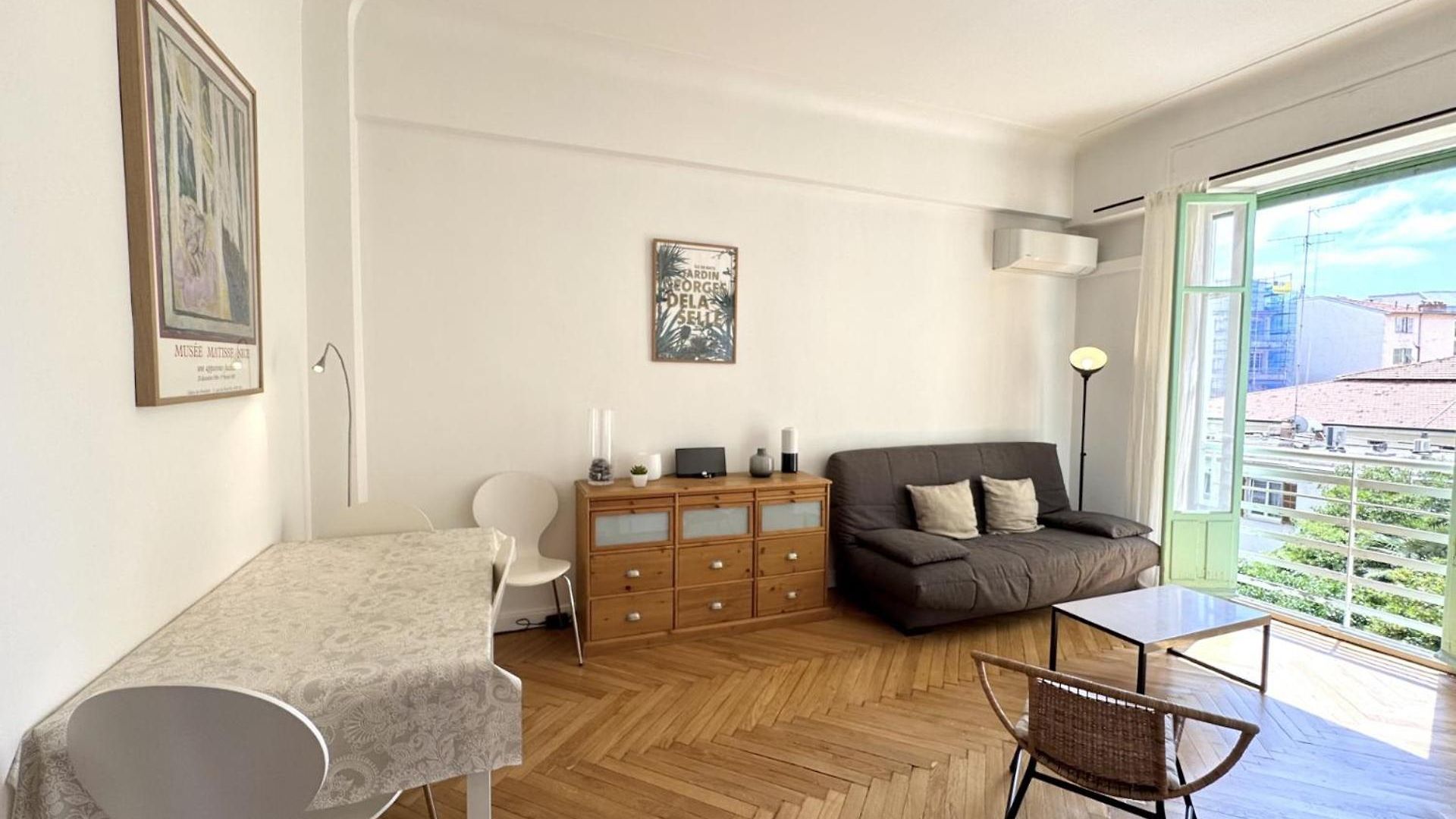 B G La Grimaldi Promenade Des Appartement