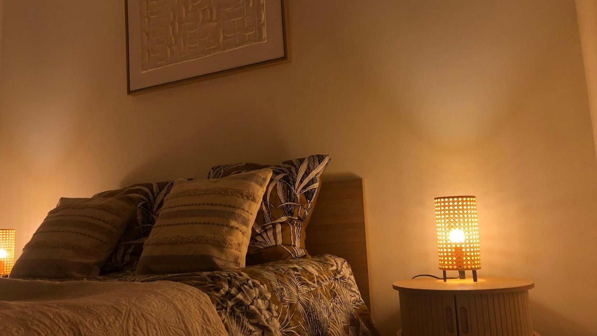 Charming And Spacious Two-room With Terrace And Ac