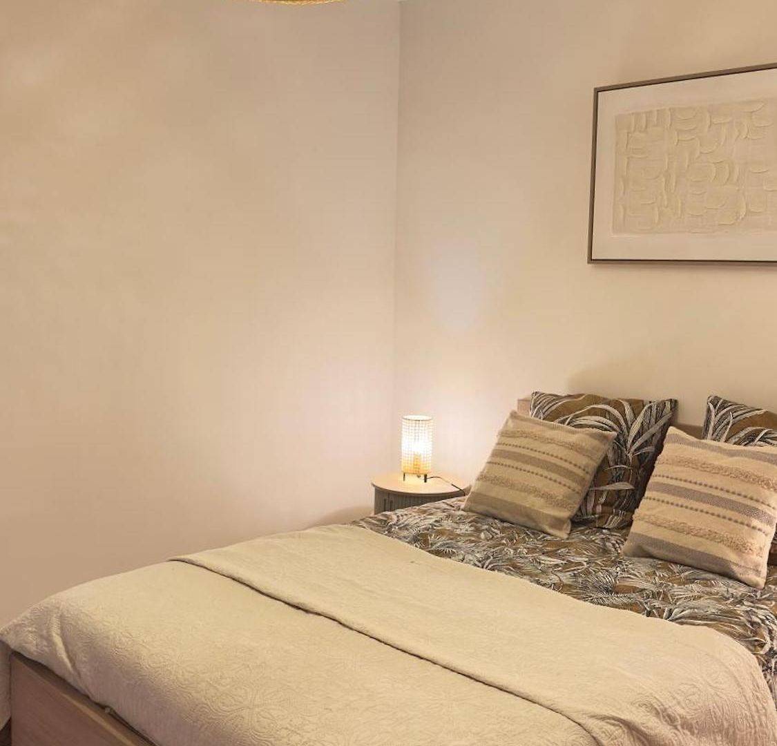 Apartment Charming And Spacious Two-room With Terrace And Ac