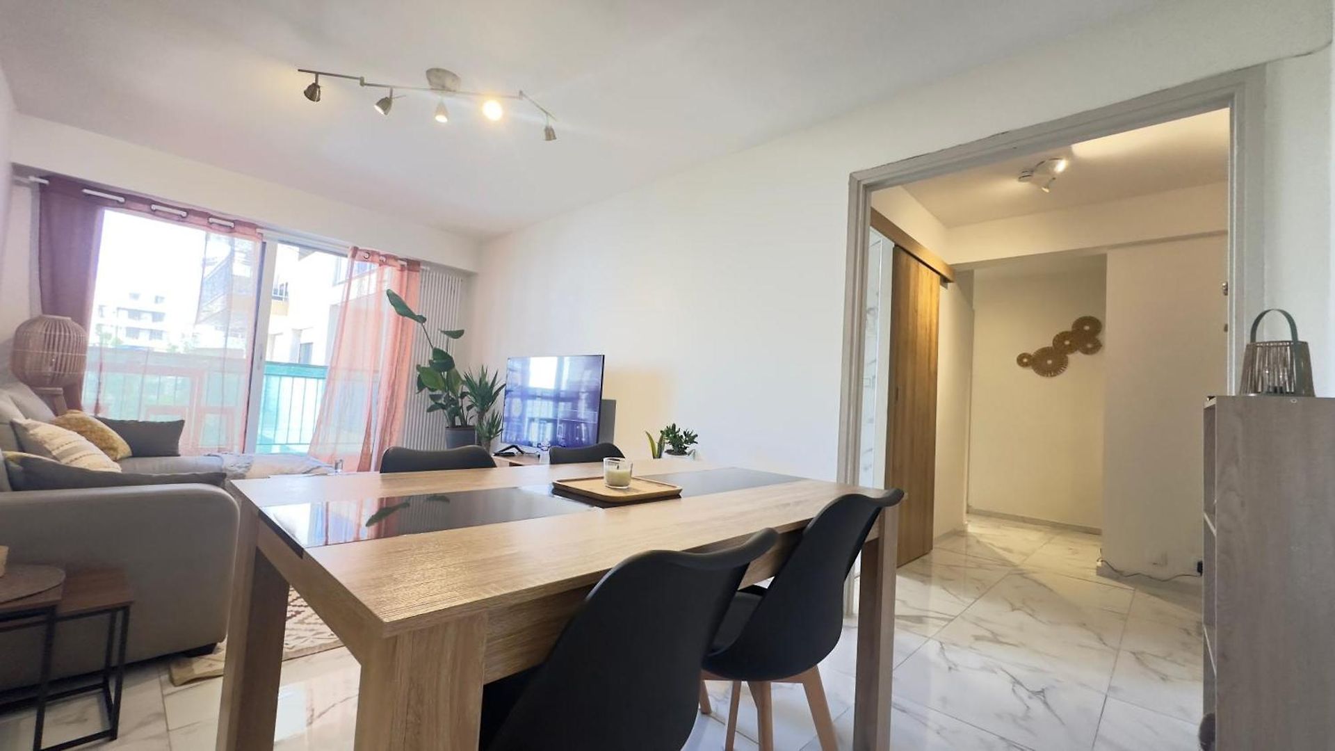 Apartment Charming And Spacious Two-room With Terrace And Ac *