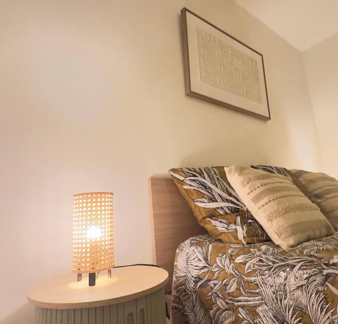 Charming And Spacious Two-room With Terrace And Ac Nice