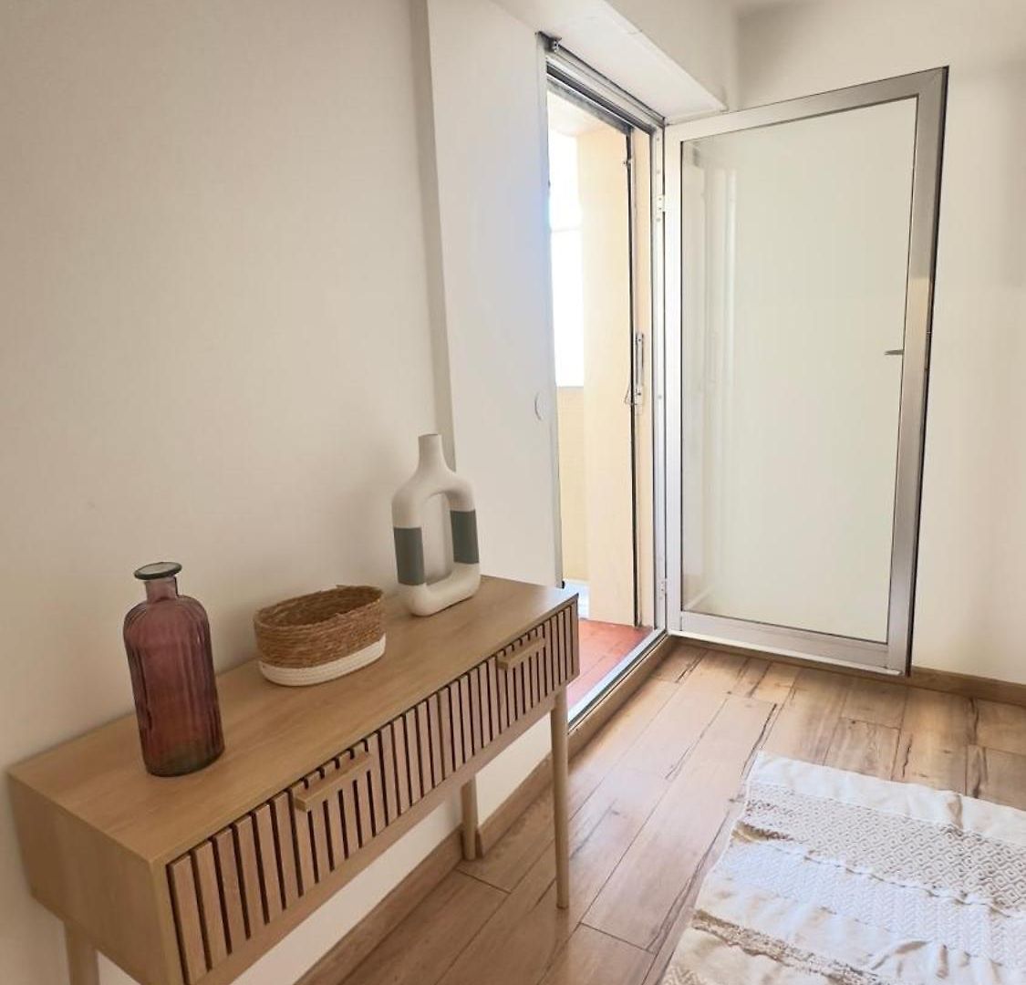 Charming And Spacious Two-room With Terrace And Ac * Nice