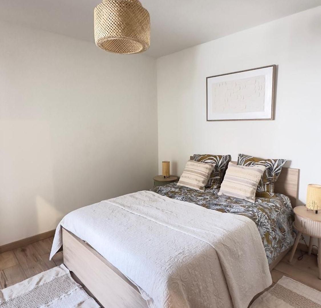 Apartment Charming And Spacious Two-room With Terrace And Ac Nice