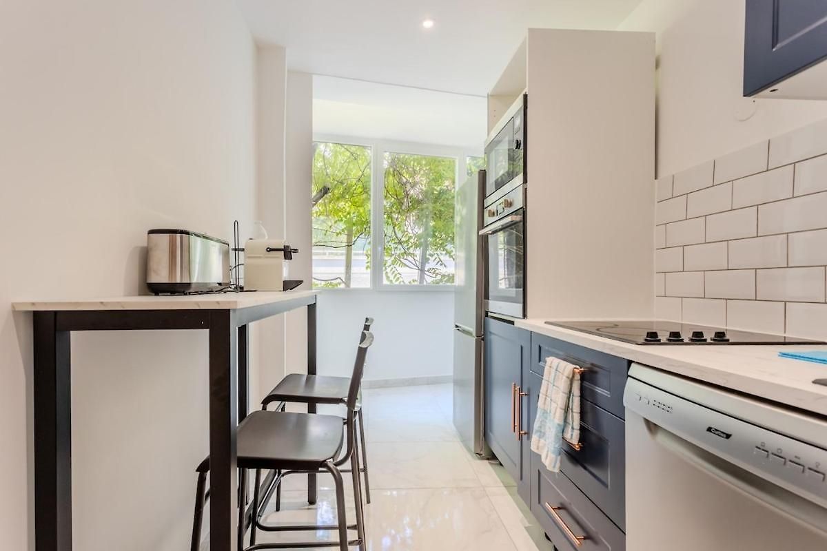 4pers à 2 Pas De La Promenade Appartement