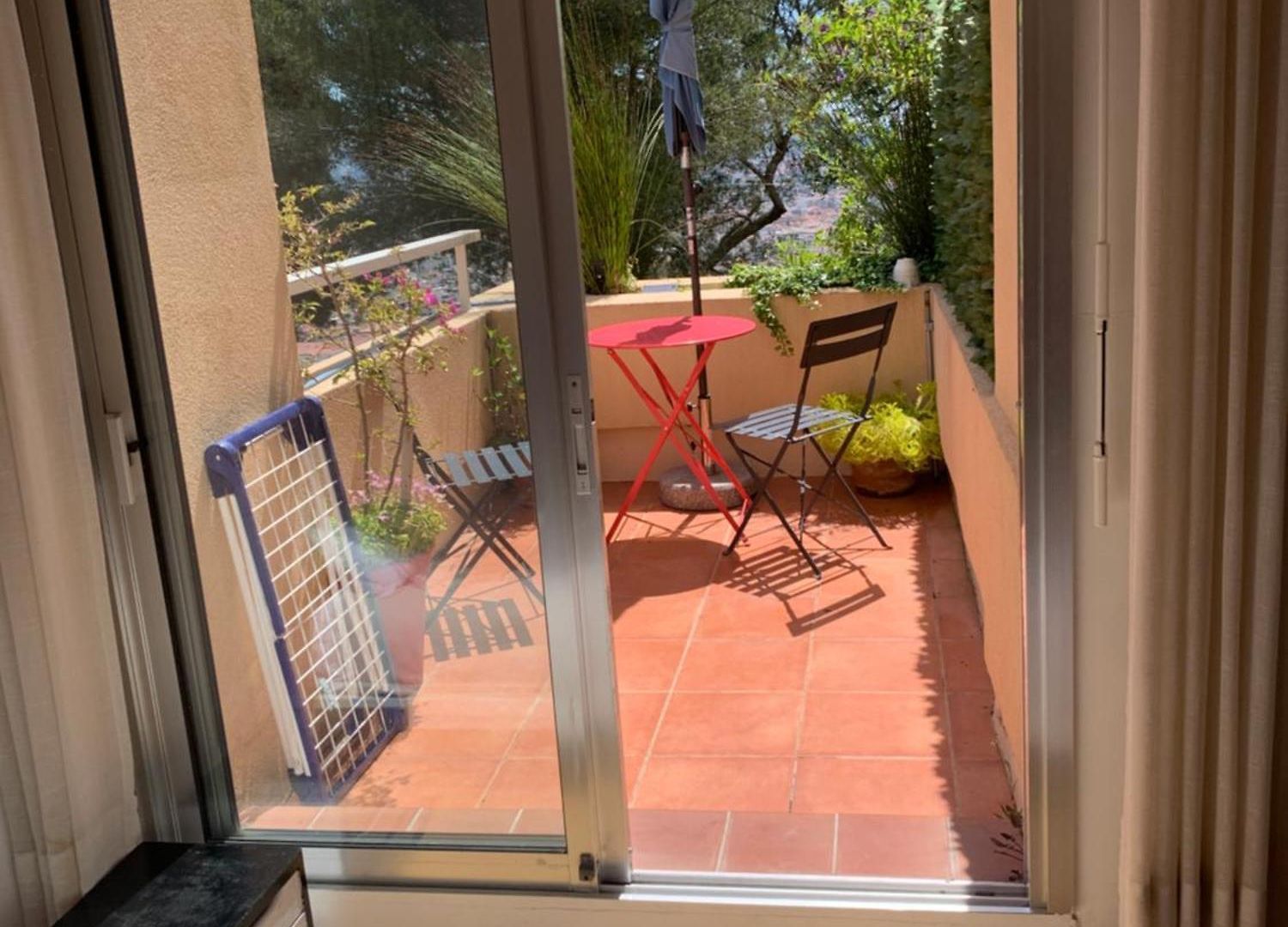 Homestay D Avec Clim Terrasse Et Petit Dejeuner Hauteurs De