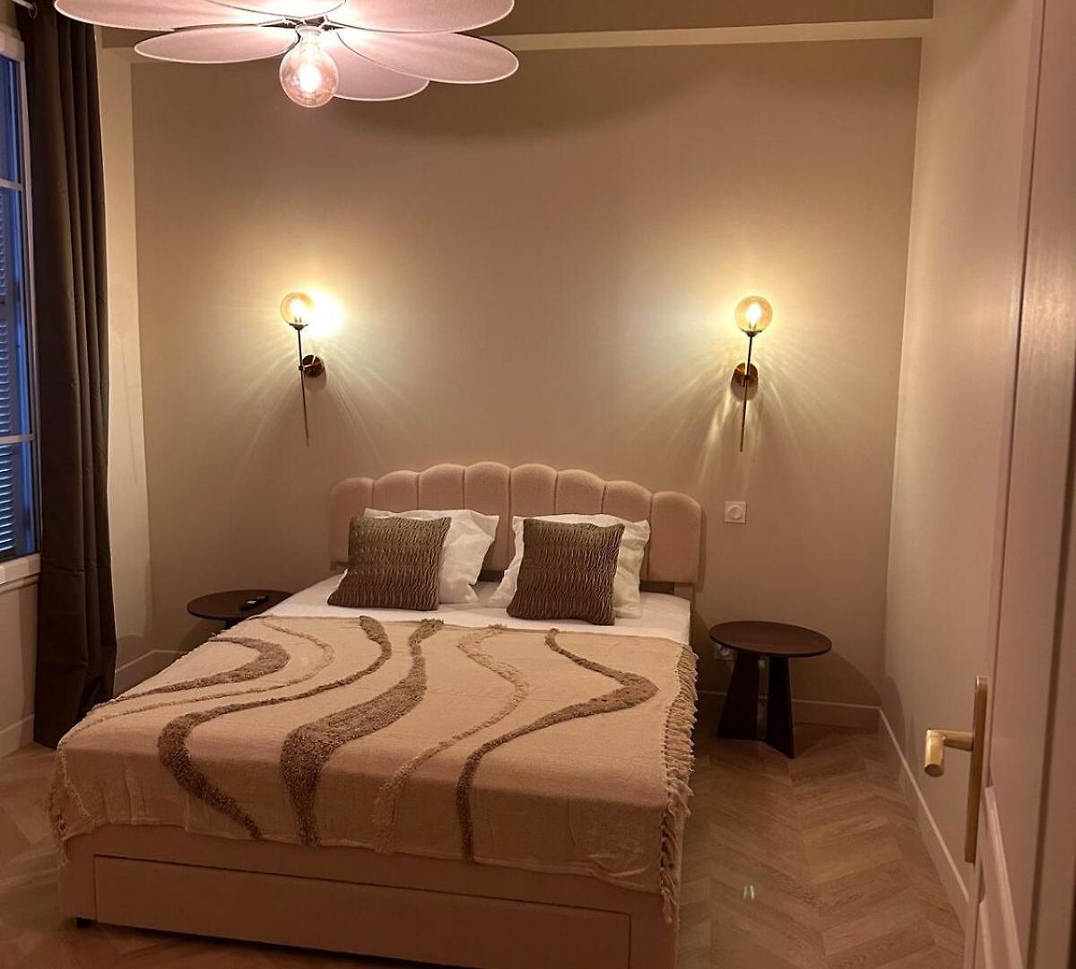 Le Petit Palace Apartment *