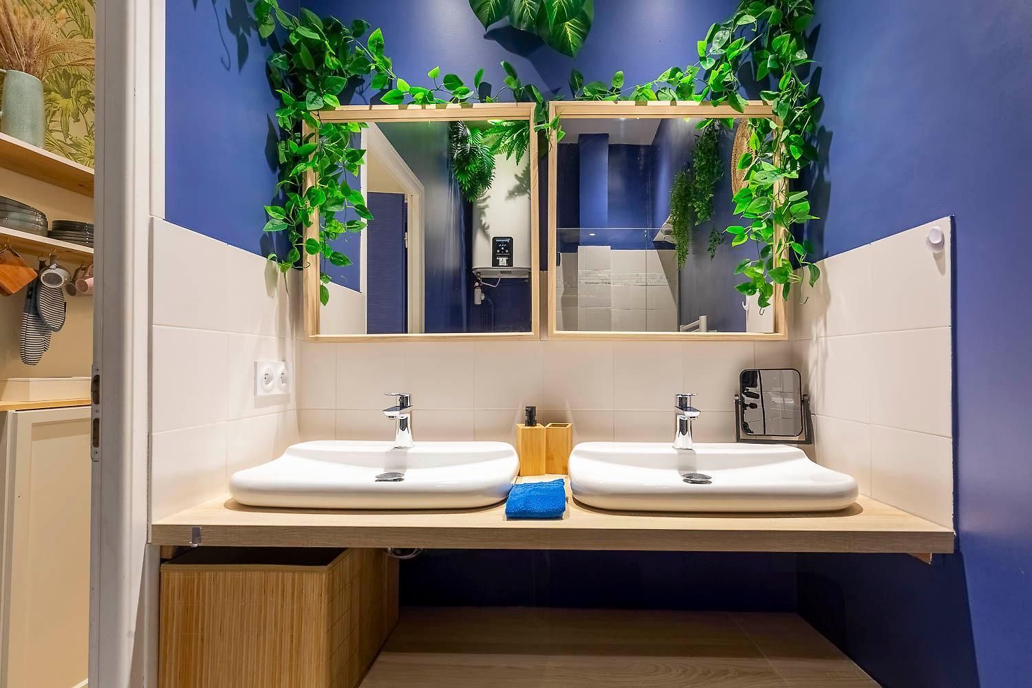 Apartment Portable Ac Boho Chic In Old Town *