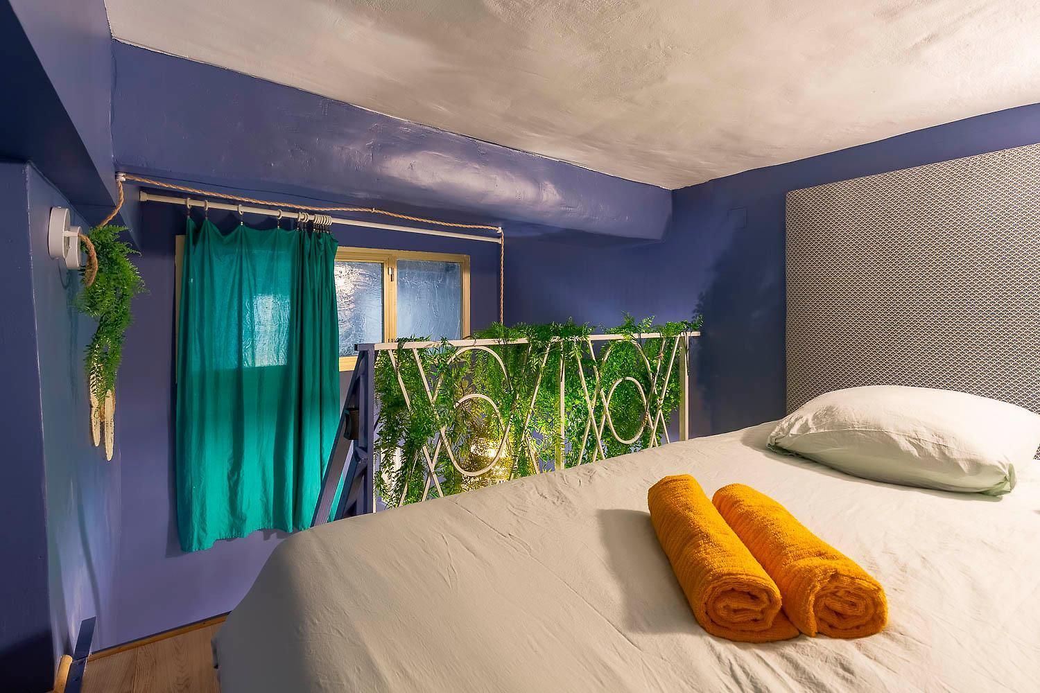 Portable Ac Boho Chic In Old Town Apartment *
