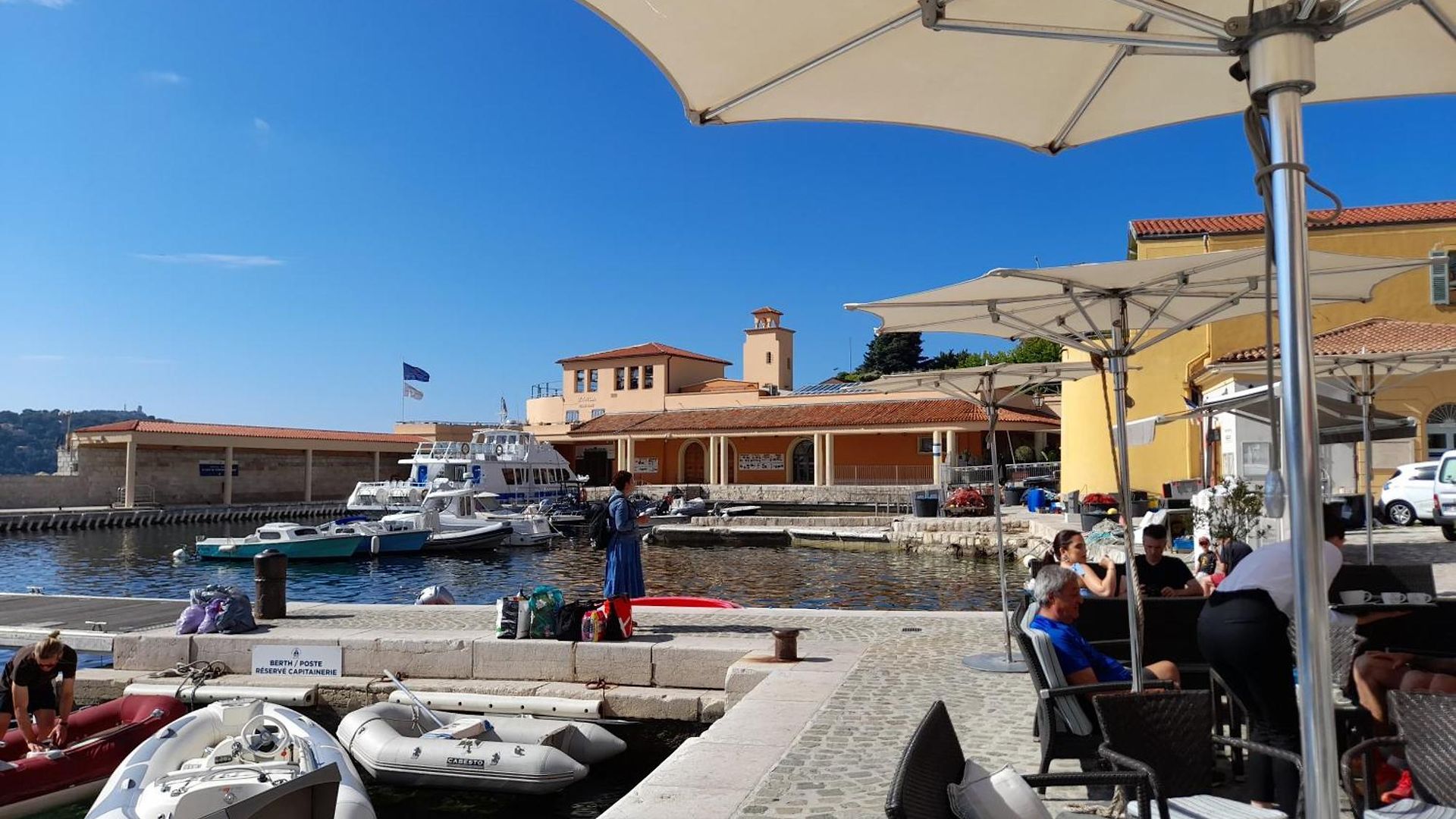 Exclusive Dans 2 Pieces 40 M2 Atypique Original Dans Grande Structure Type D'hote 80 M2 200 M Promenade Des Sejour Couette-café 4*
