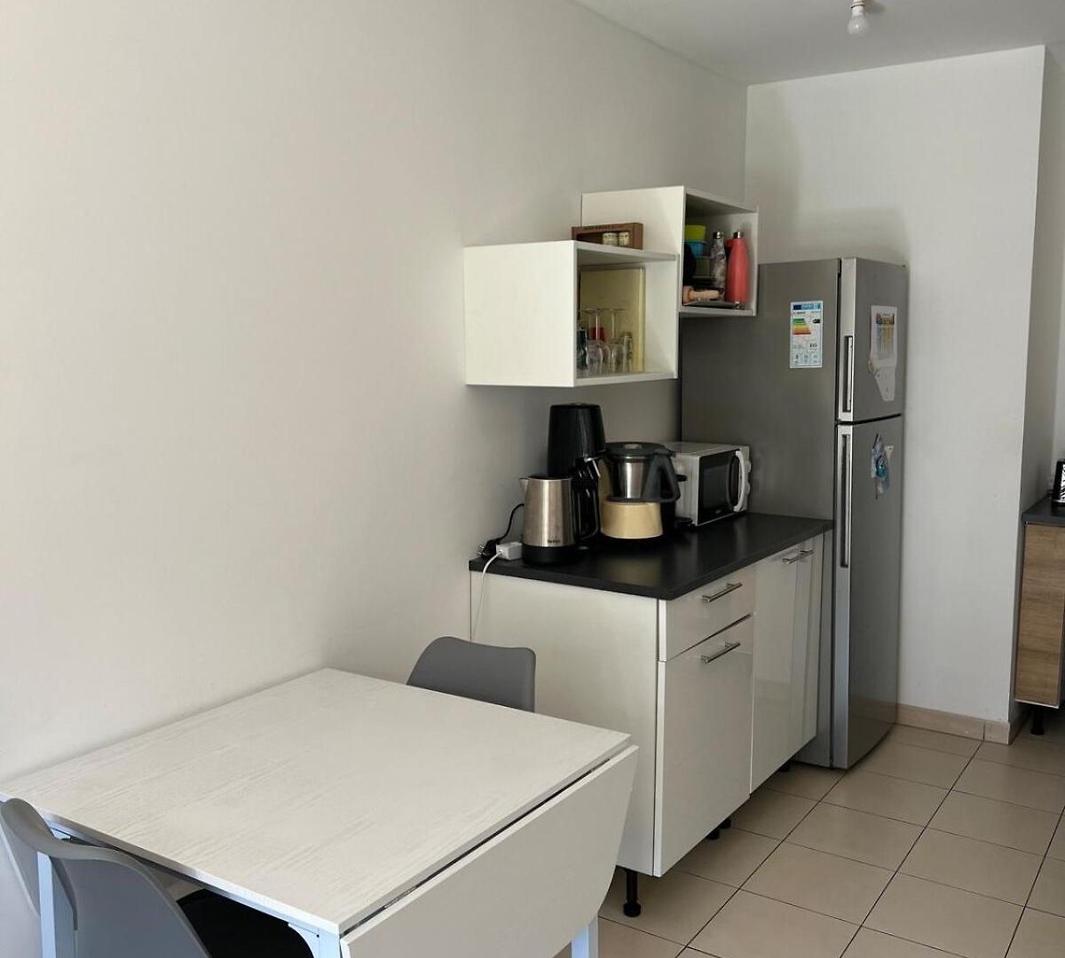 2p Quiet, Tram, Convenient Appartement