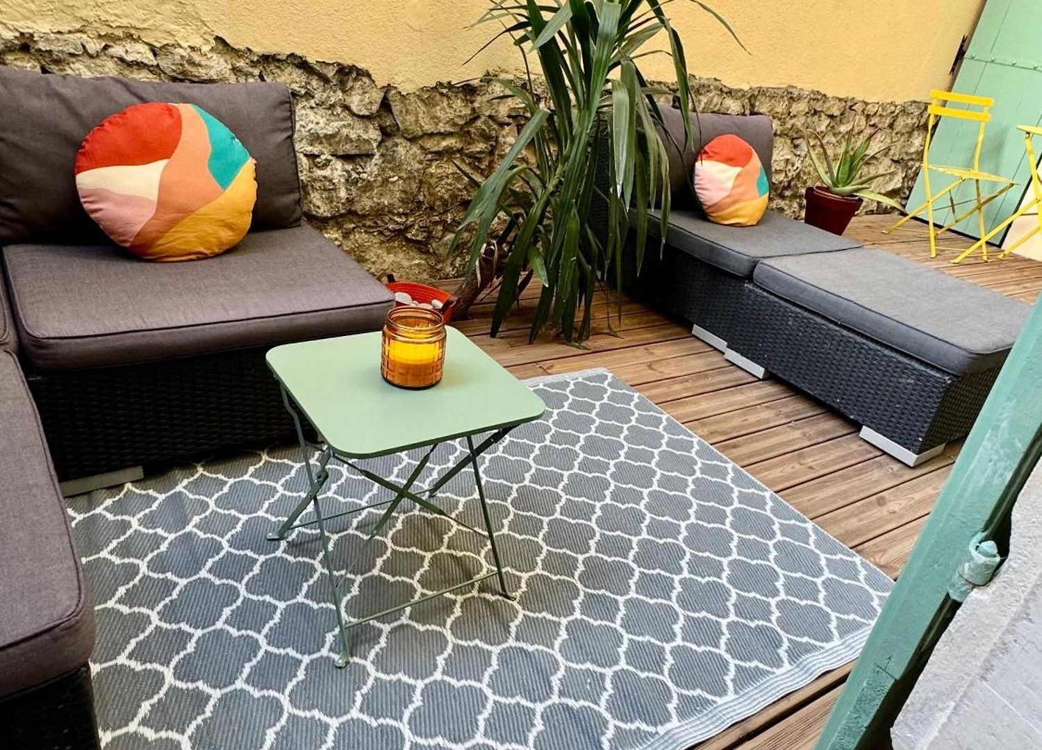 Apartment Joli 2 Pieces Avec Terrasse En Centre