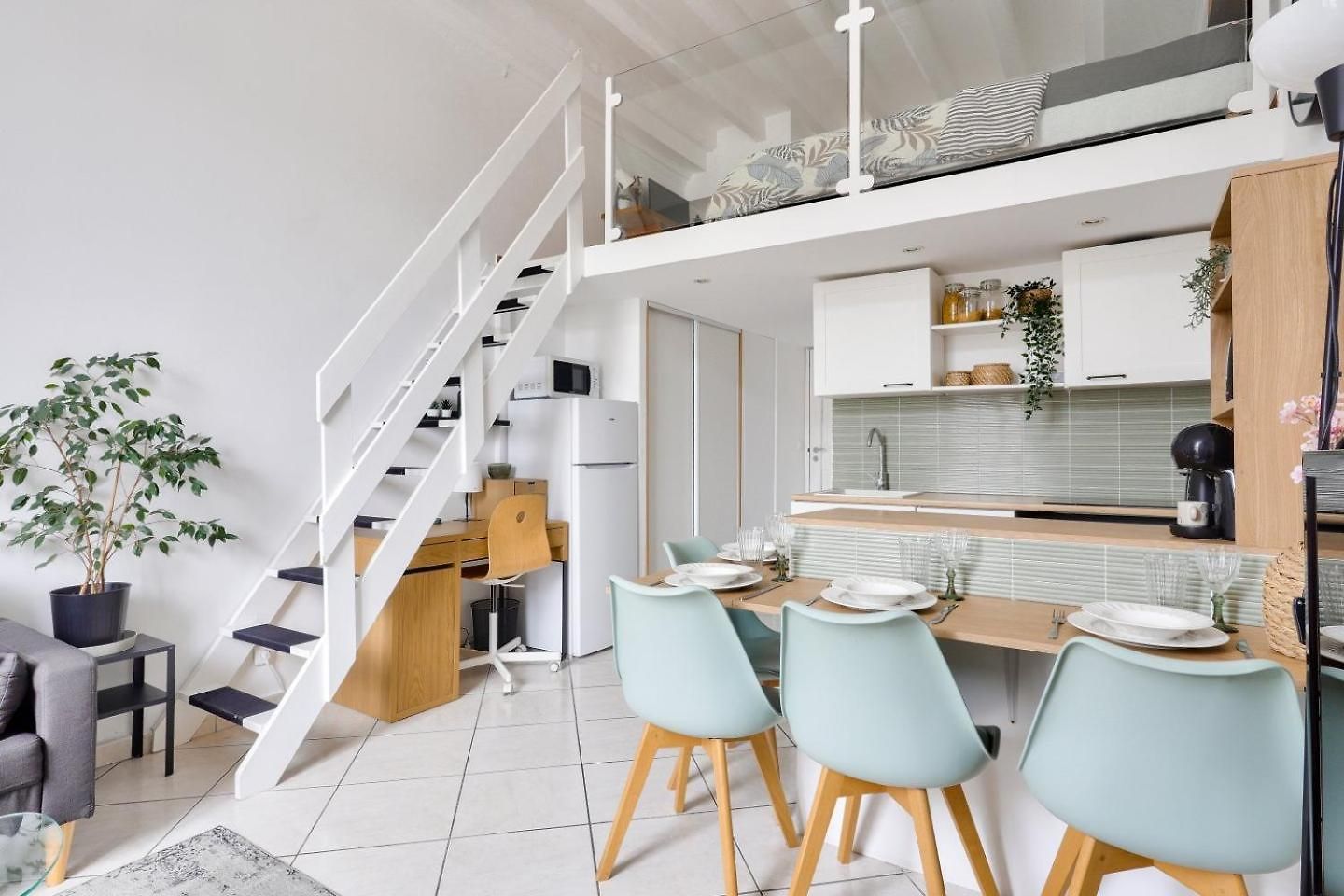 Apartment Stunning 2br Flat In The Heart Of *