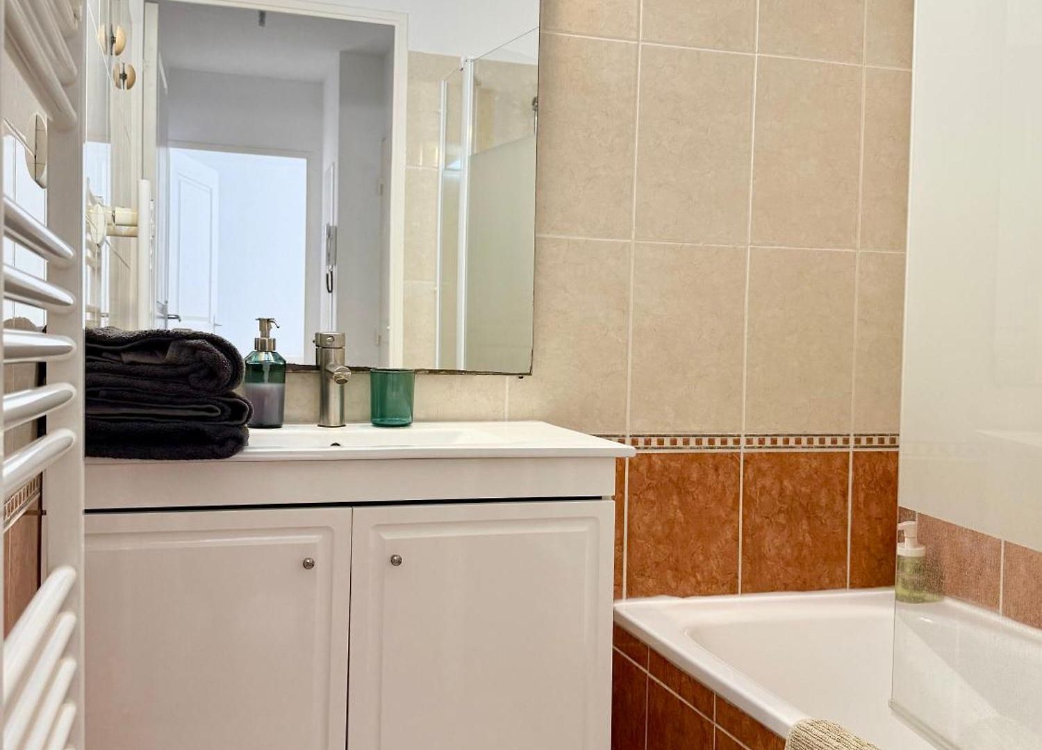 Apartment Magnificent Renovated Apartment, 2 Of 45 M2, Close Tothe Sea, Floor, Terrace *