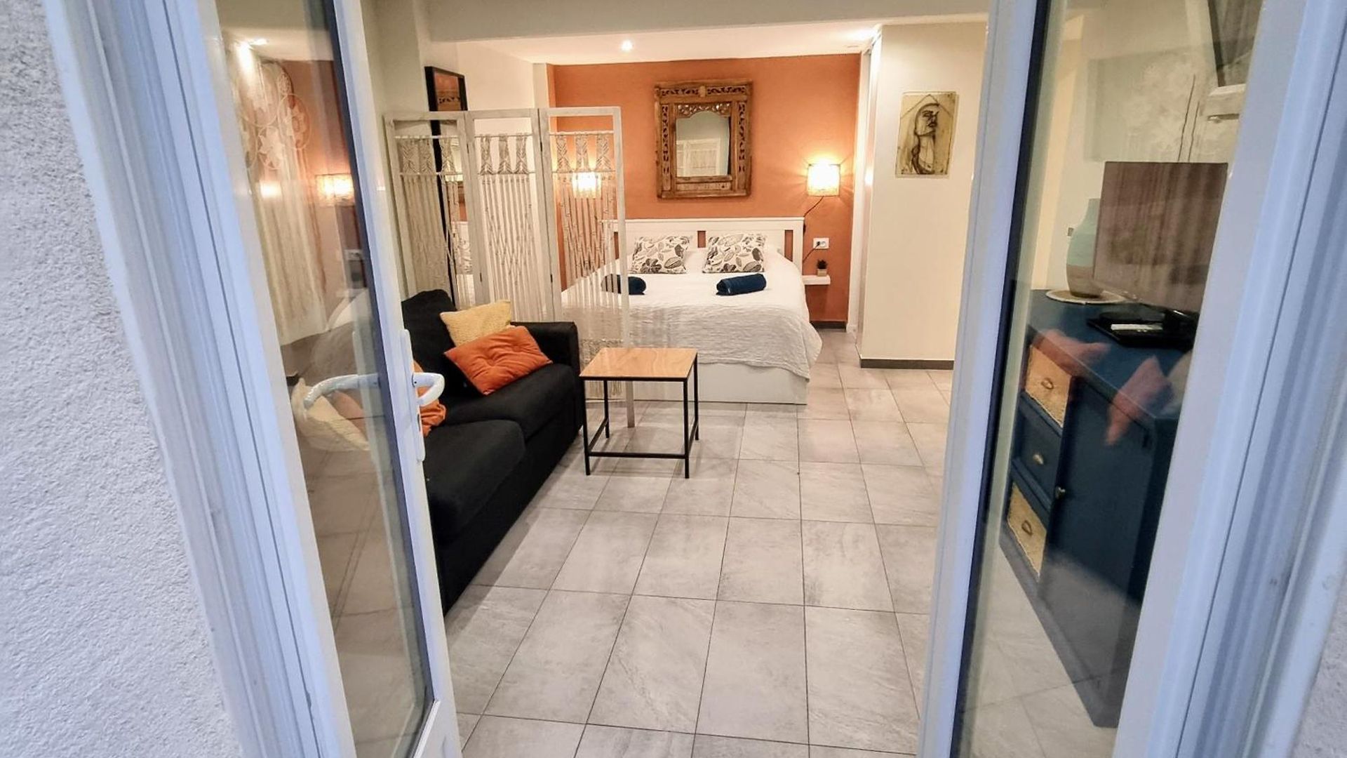 Apartment Spacious Full Of Charm, Recently Updated Nice