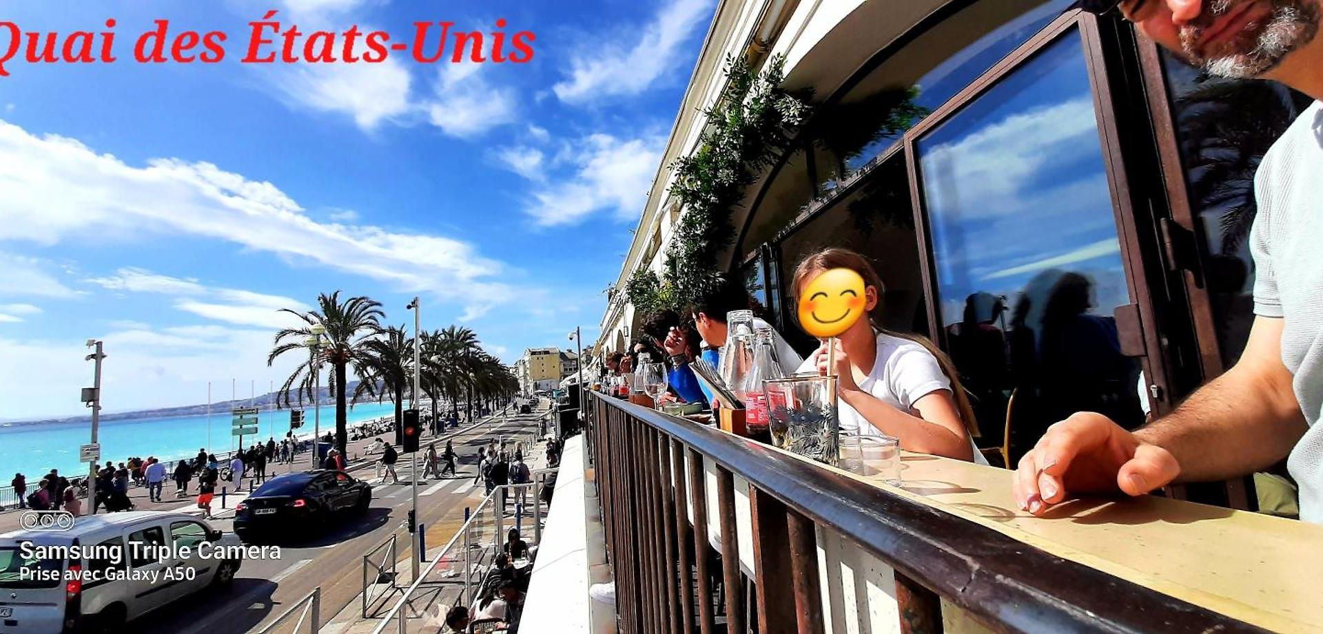Bonaparte, Bienvenue Dans Le Quartier Du Port, Le Quartier De Avec Son Ambiance Estivale Qui Respire Les Vacances, Rafraîchissement Garantie Pour Arrivée Toute En Douceur Appartement *