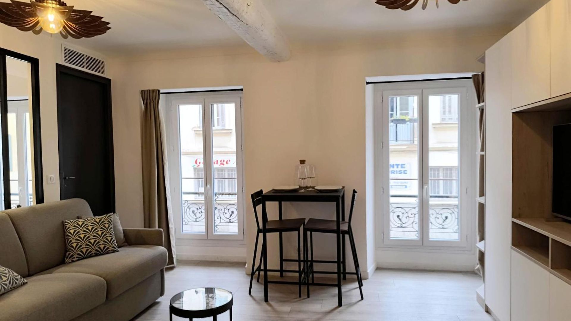 Apartment Seytour Place *