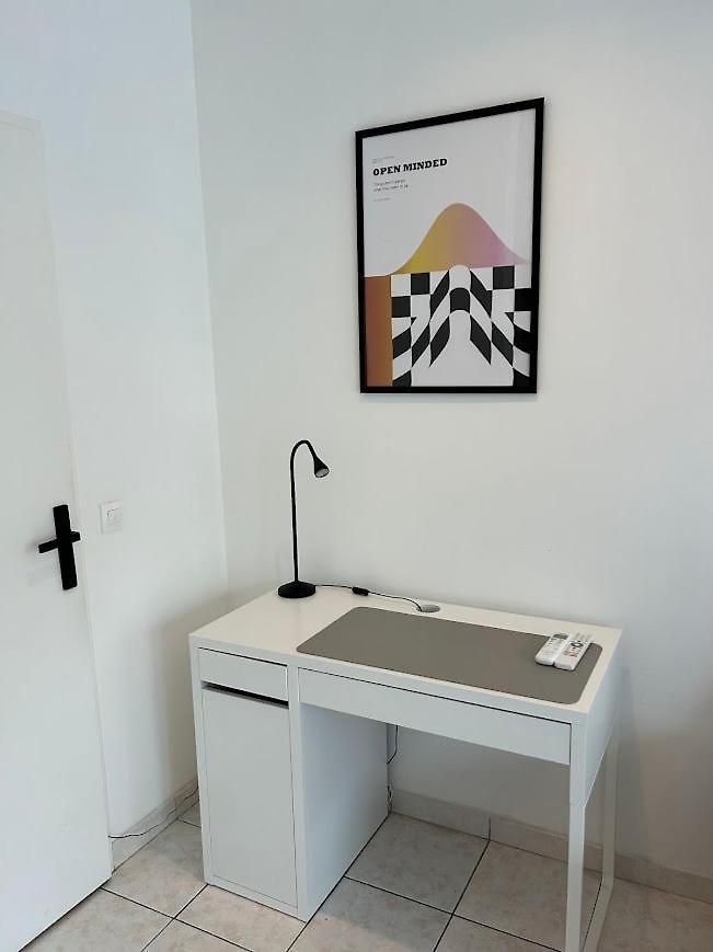 Joli Au Bord De Appartement *