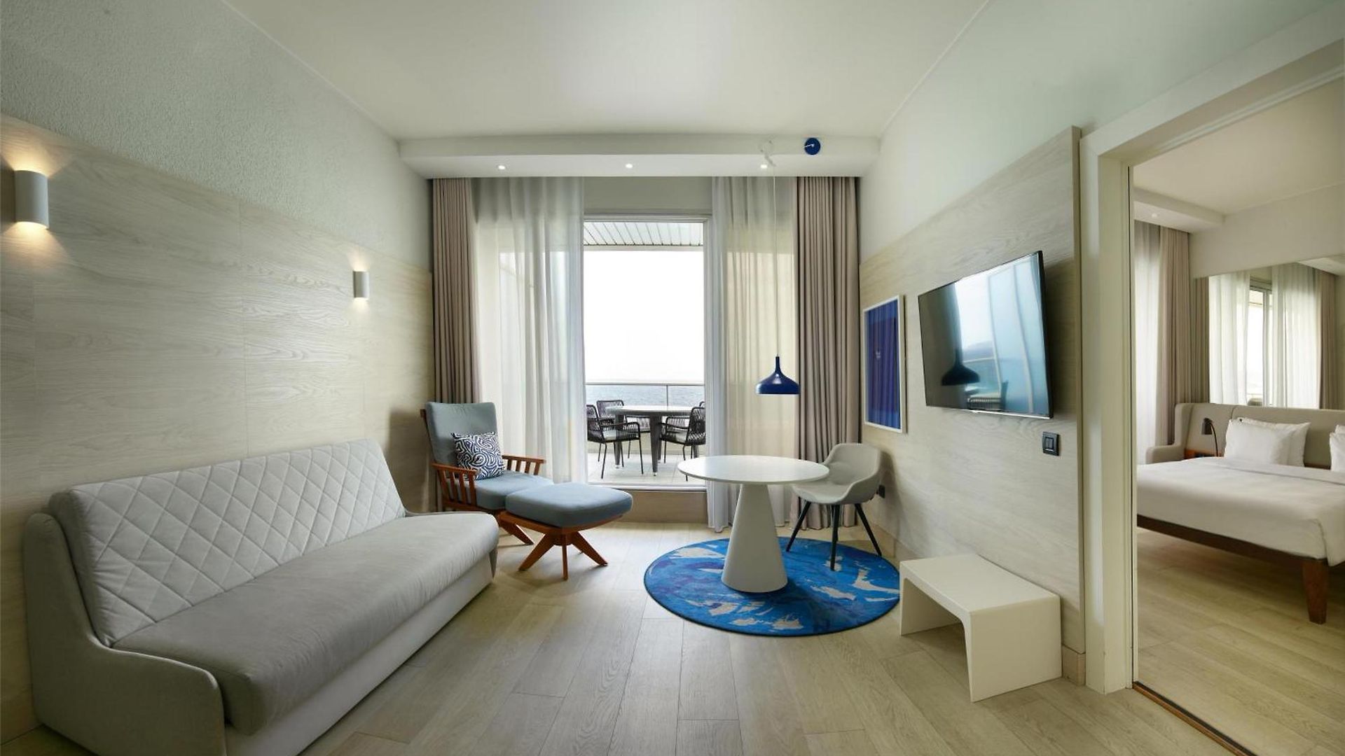 Radisson Blu 4*