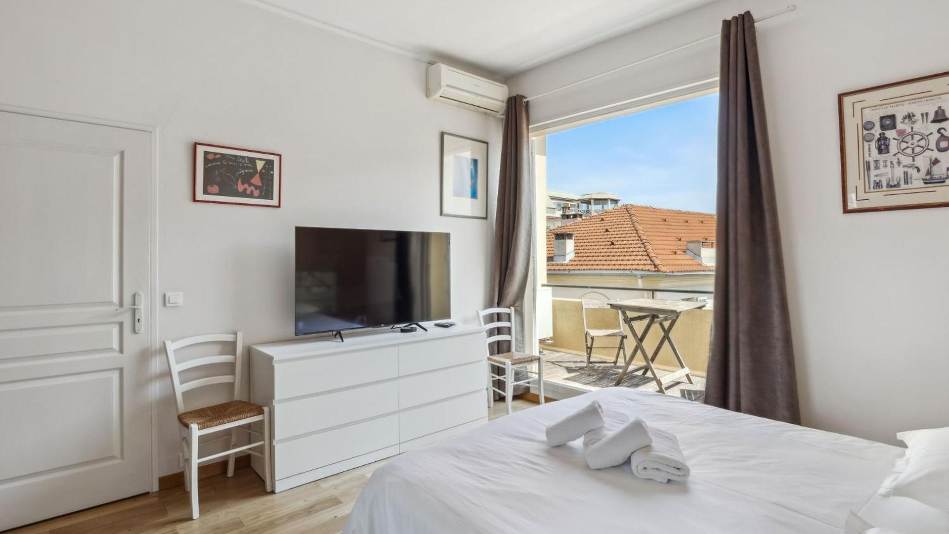 Le Blacas Apartment