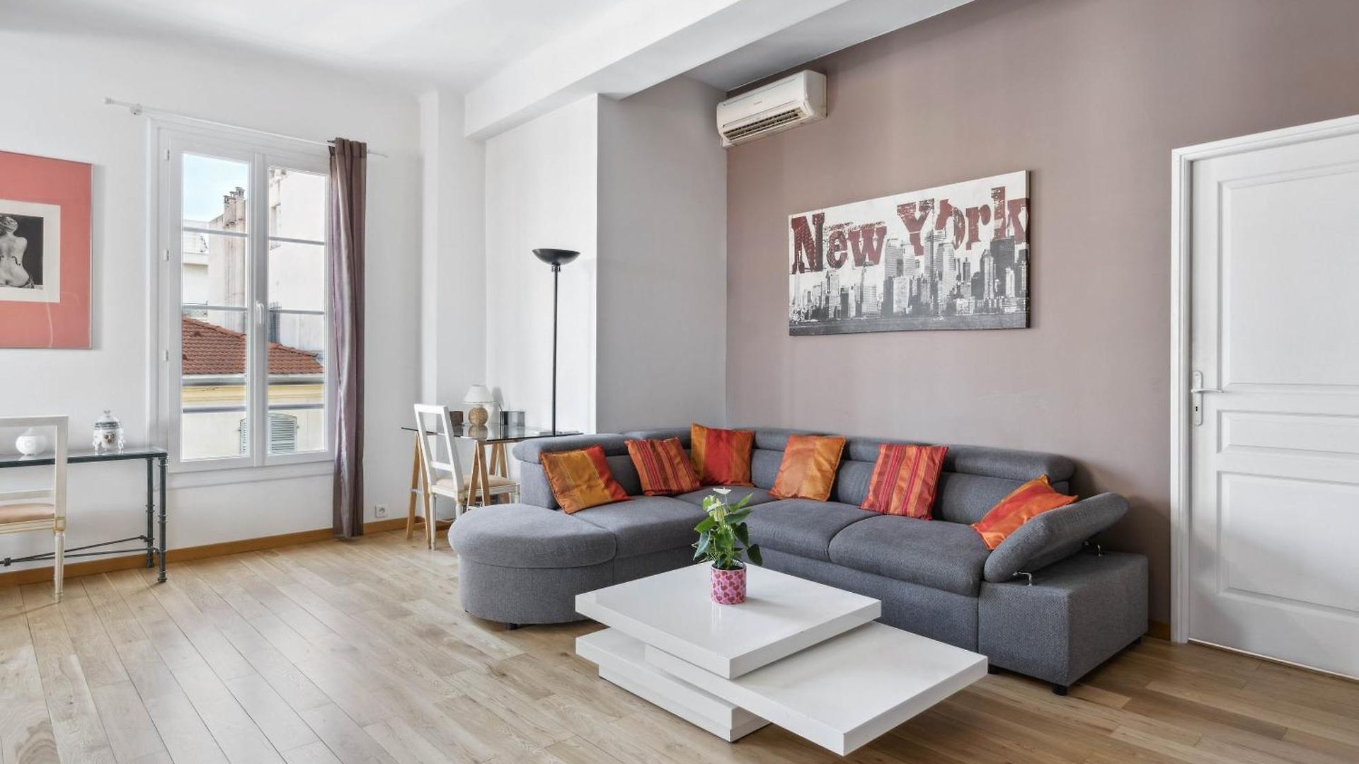 Le Blacas Apartment