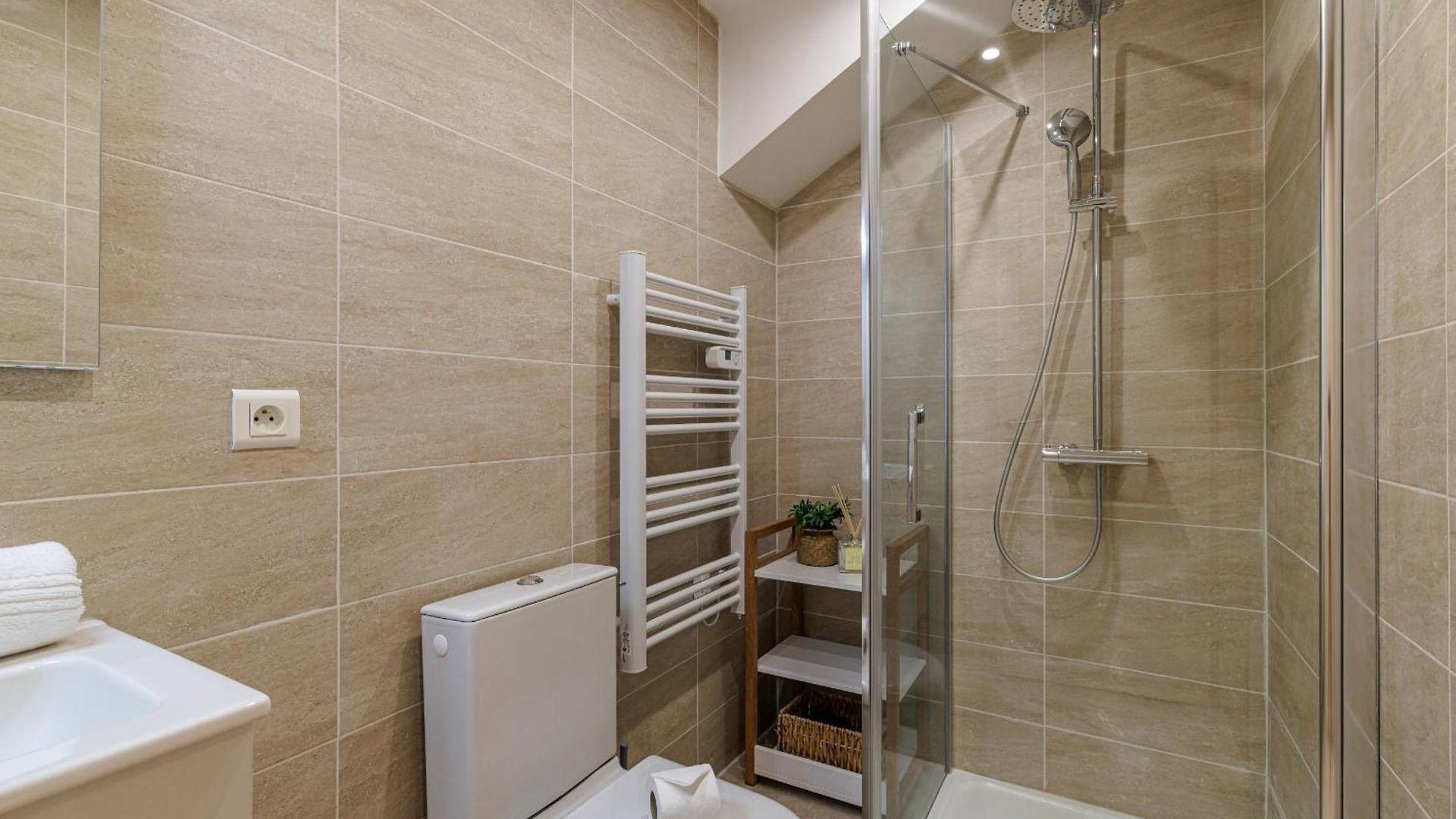 Massena Street - 1 Bdr Duplex With Ac & Parking Appartement Nice