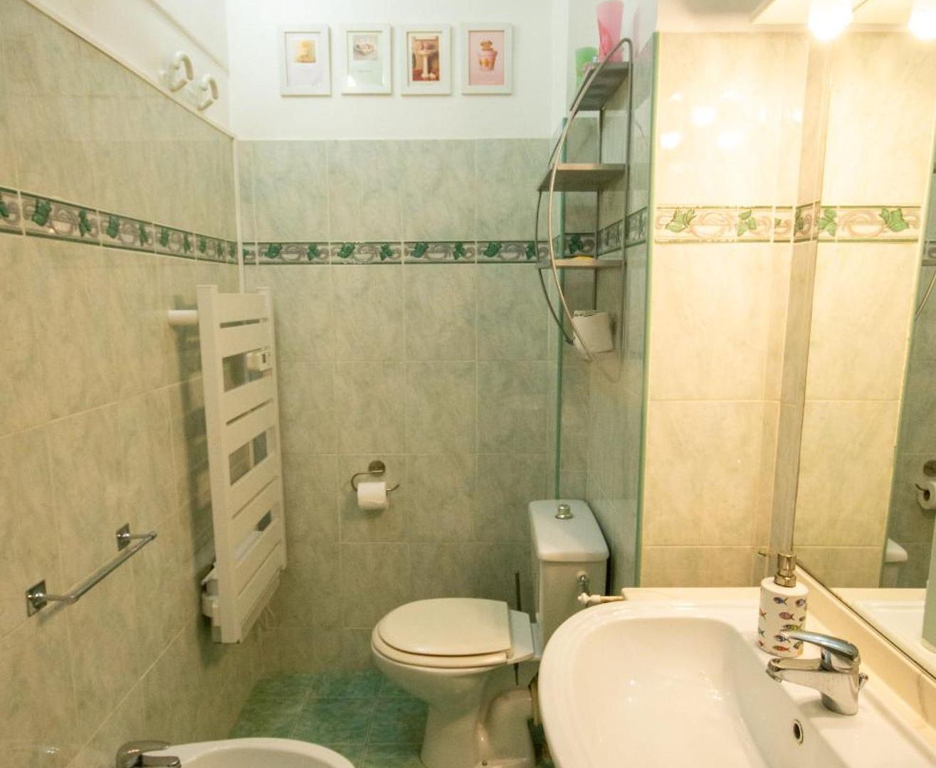 Apartment Joli 2 Pieces Climatise A 150m De La *