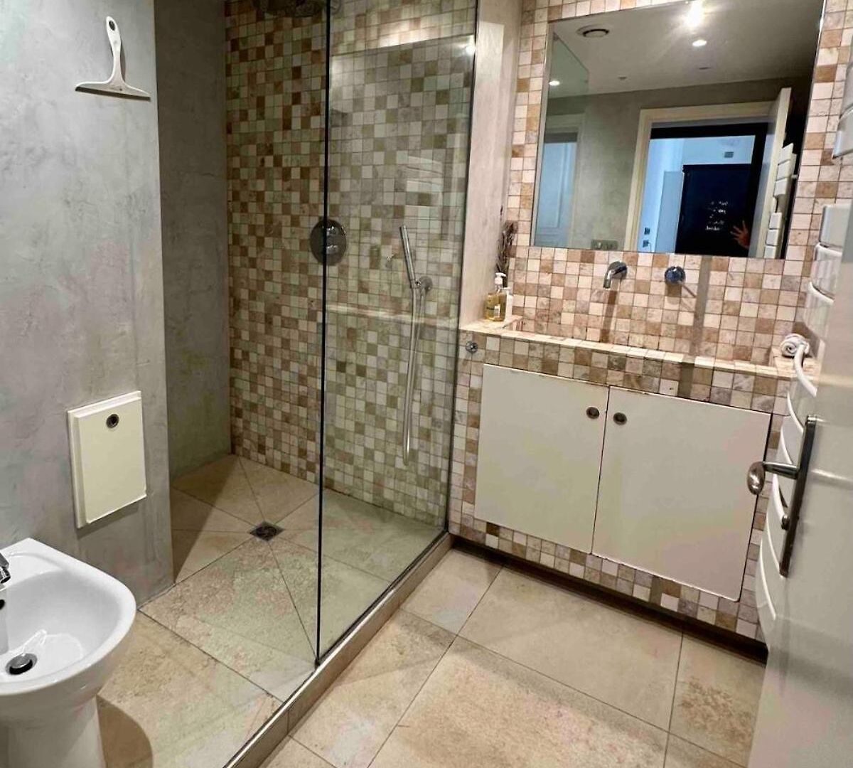 Bella Nissa - Ac Wifi - Cosy - 2 Bedrooms