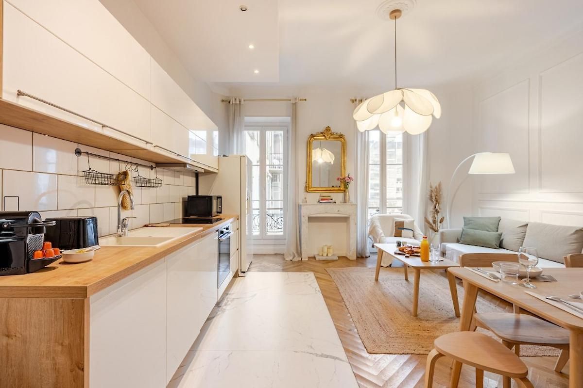 Bella Nissa - Ac Wifi - Cosy - 2 Bedrooms *