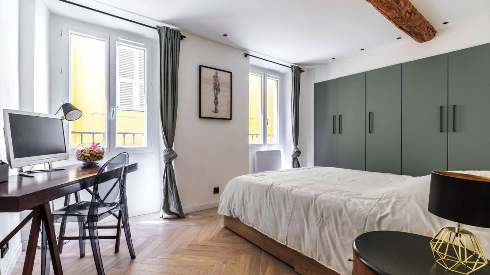 Appartement De Charme En Plein Coeur Du Vieux *