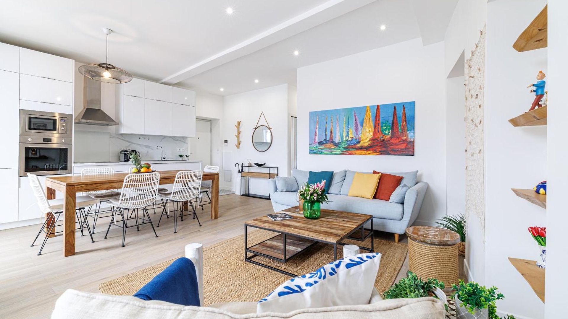 Sunlight - Archibald - Port Area, 2 Bedrooms, Stunning With Balcony & Parking * Nice