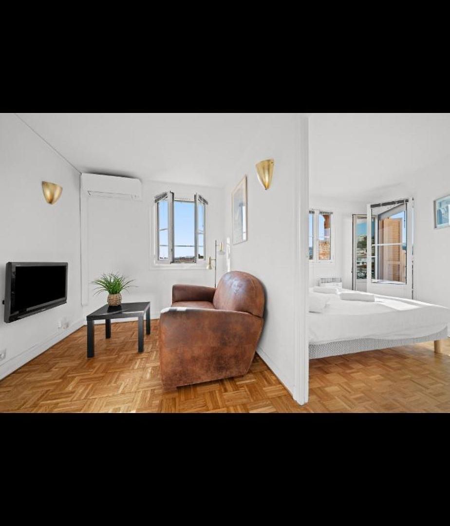 Superbe 2 Pieces Avec Balcons !