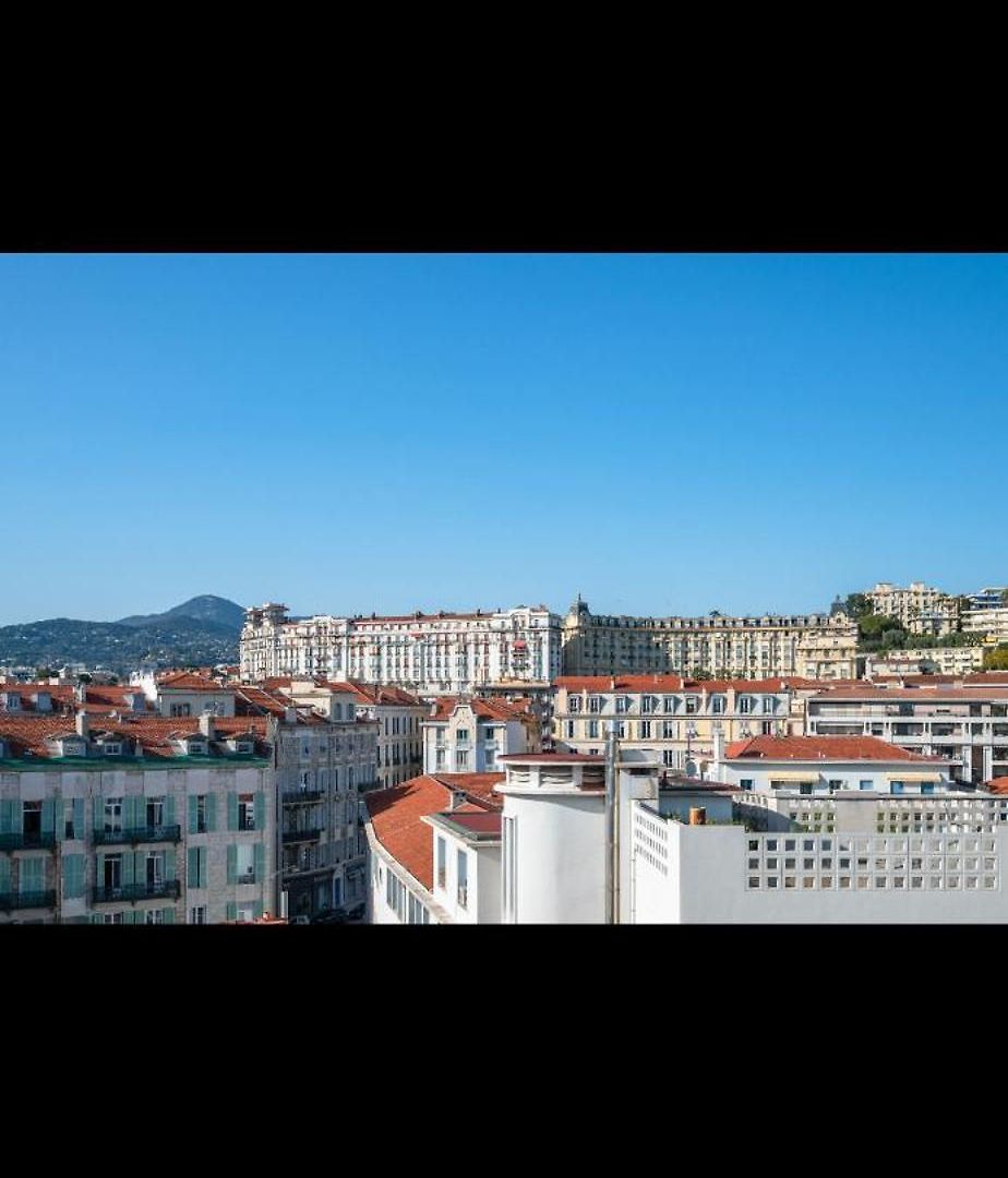 Superbe 2 Pieces Avec Balcons ! Apartment *