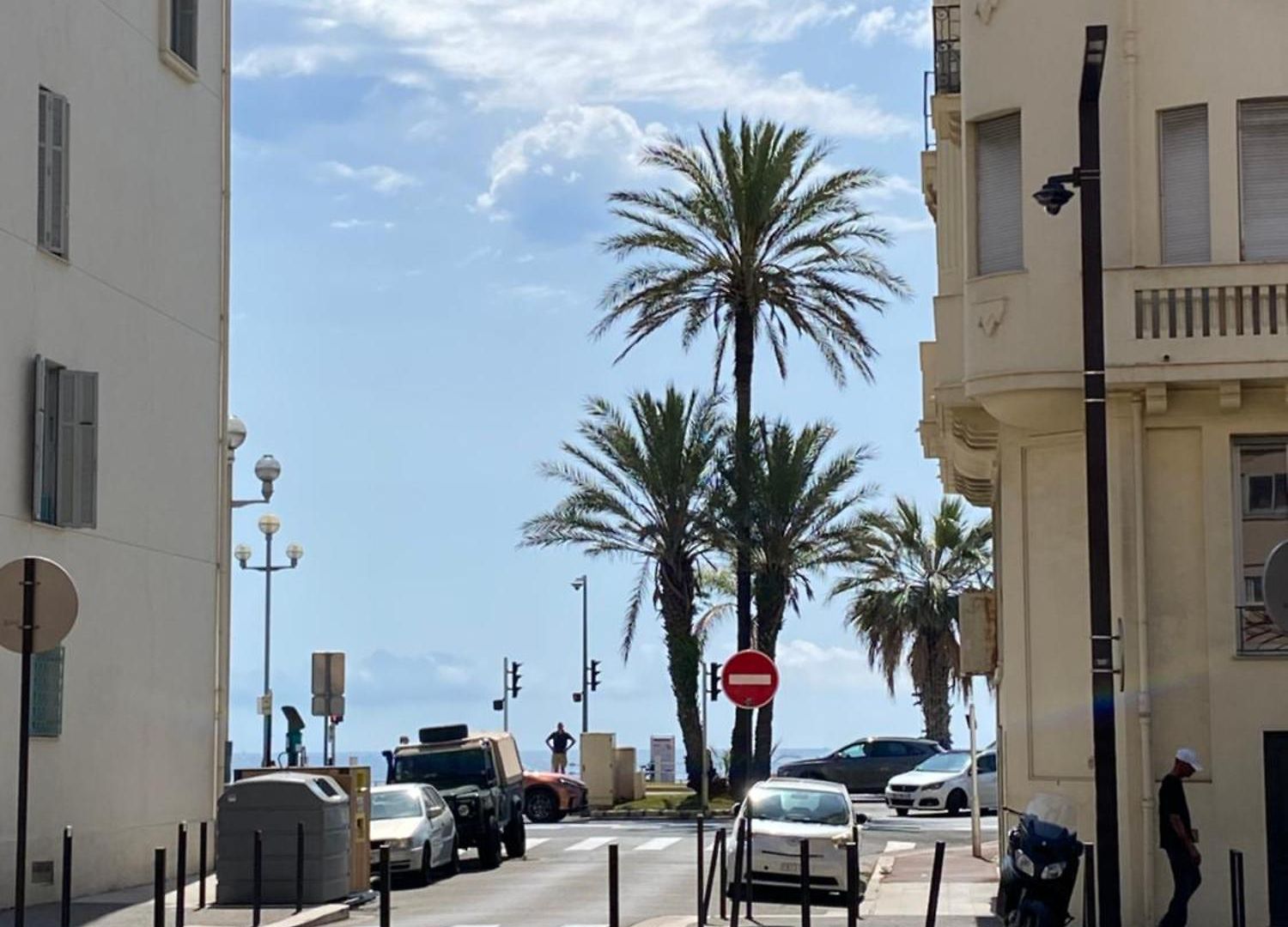 Spacious 2 Bedroom 1 Block From Beaches - And The Tram Appartement *