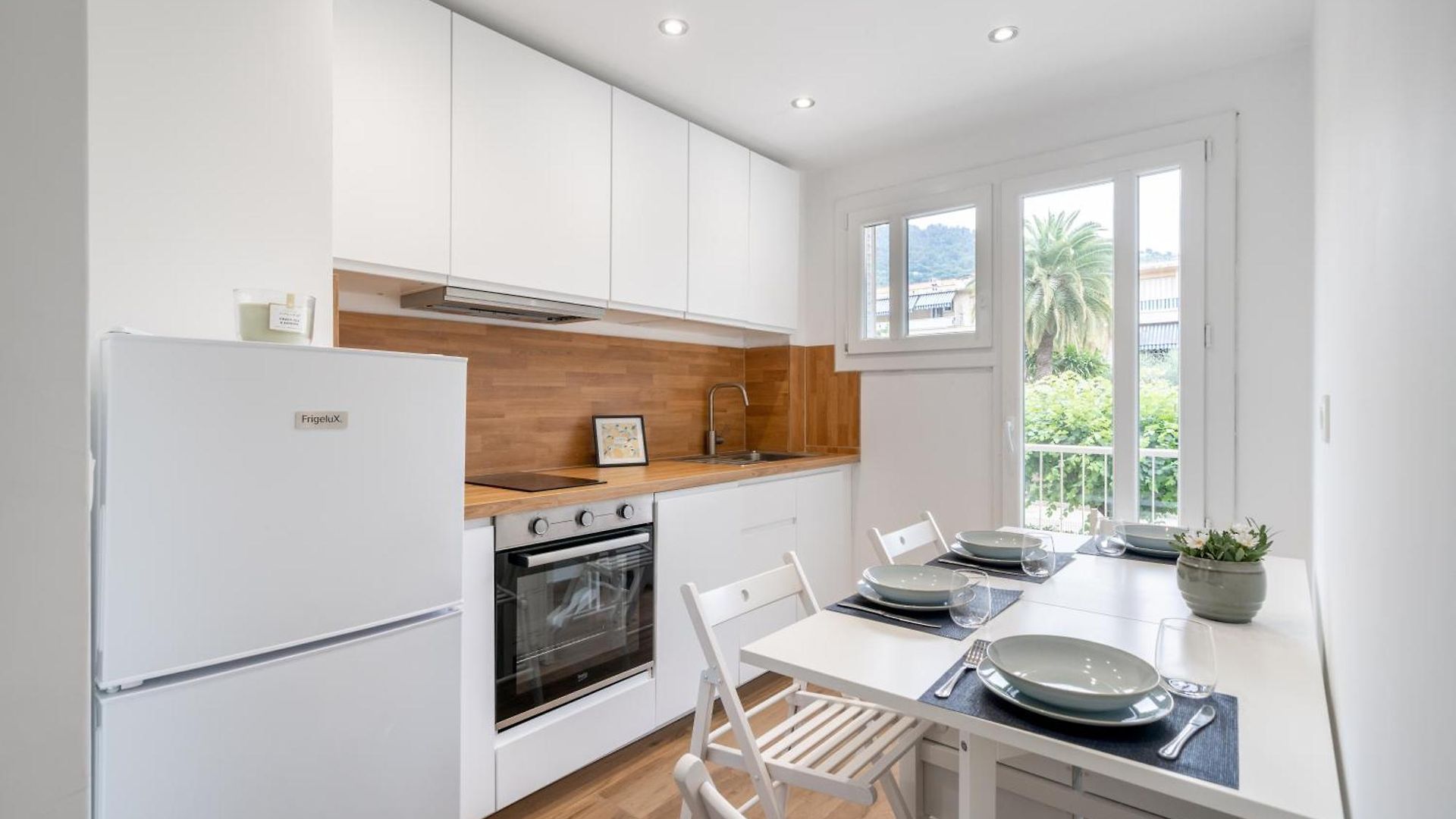 Modern Apartment, Steps From Tramway Appartement *
