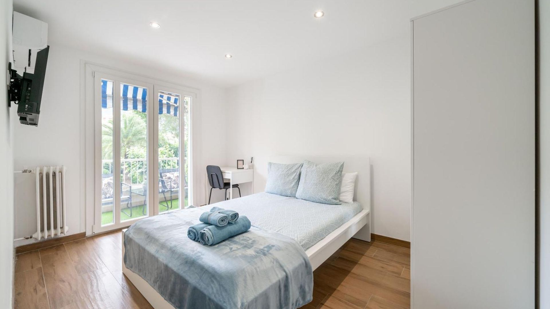 Modern Apartment, Steps From Tramway Appartement