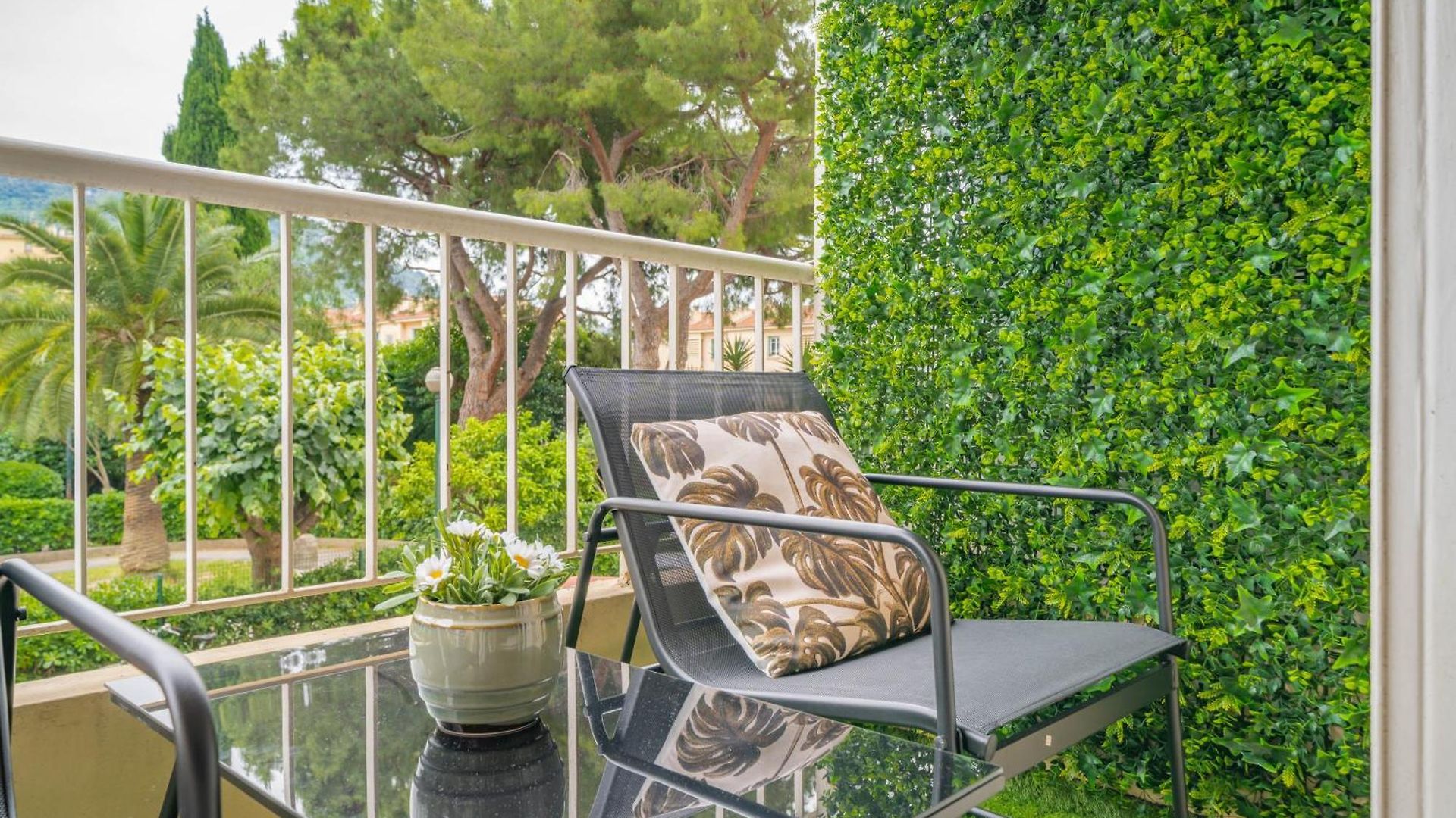 Appartement Modern Apartment, Steps From Tramway