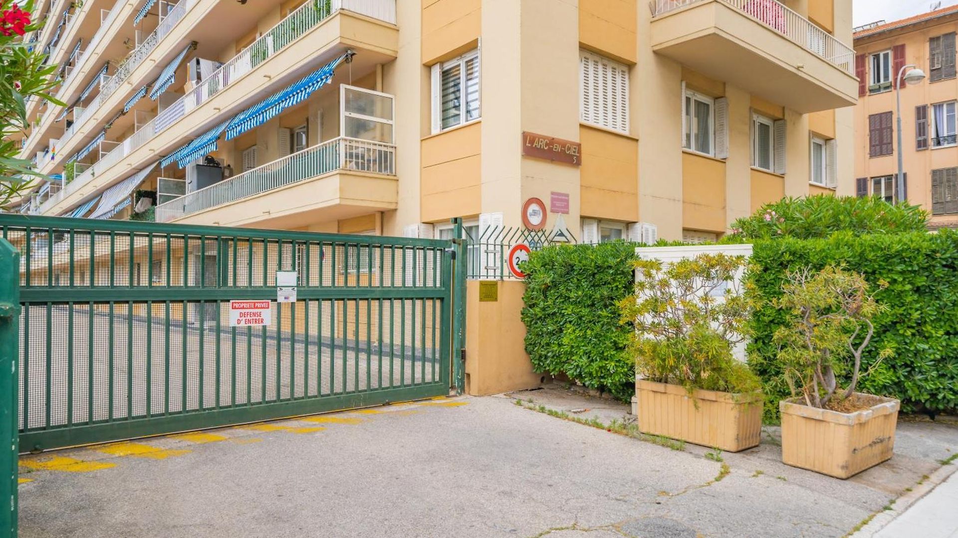 Modern Apartment, Steps From Tramway Appartement Nice
