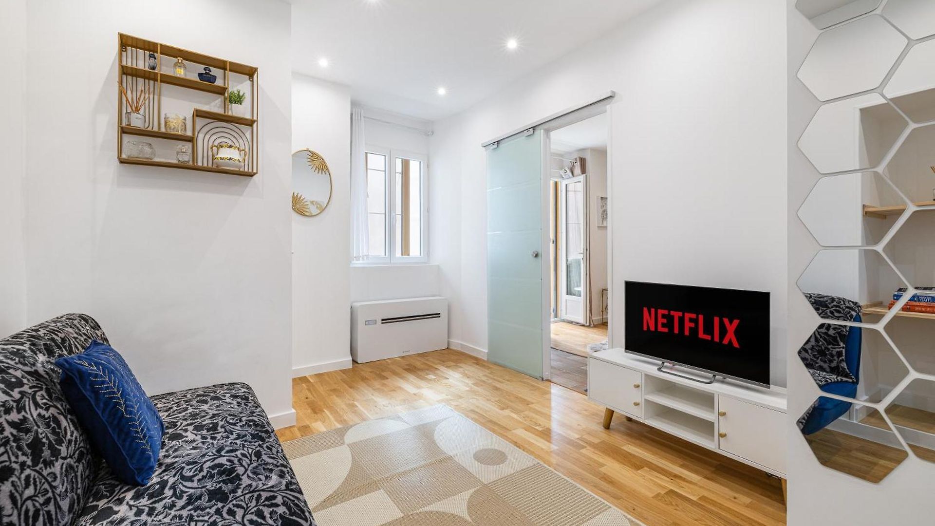 Appartement Renting - 5 Massena - Elegant Air-conditioned Cocoon Quiet Patio Massena *