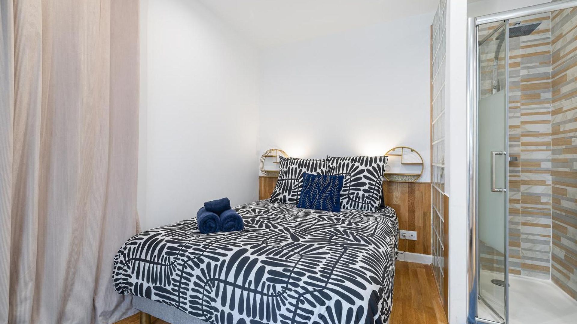 Renting - 5 Massena - Elegant Air-conditioned Cocoon Quiet Patio Massena * Nice